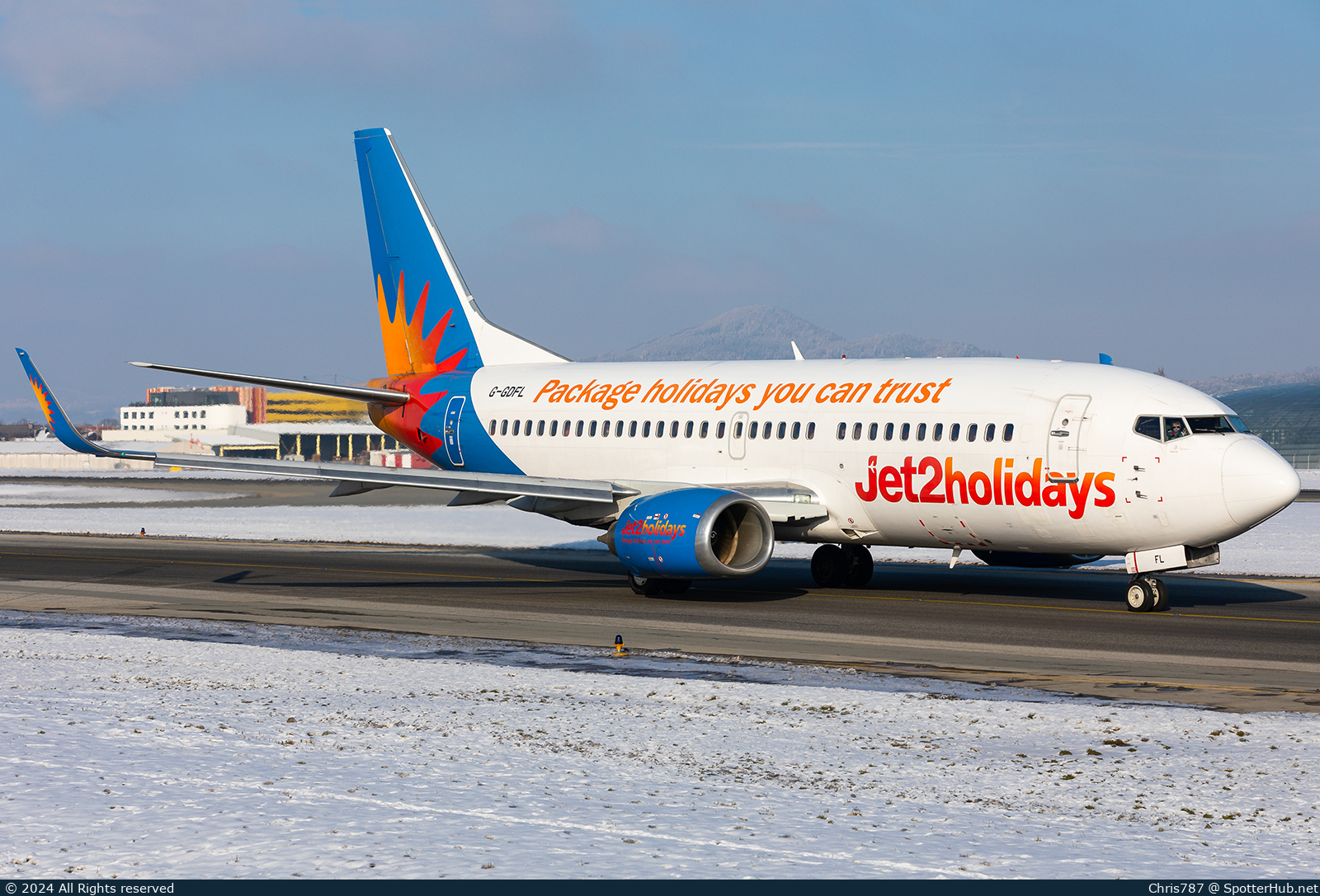 Photo of G-GDFL - Boeing 737-36N operated by Jet2