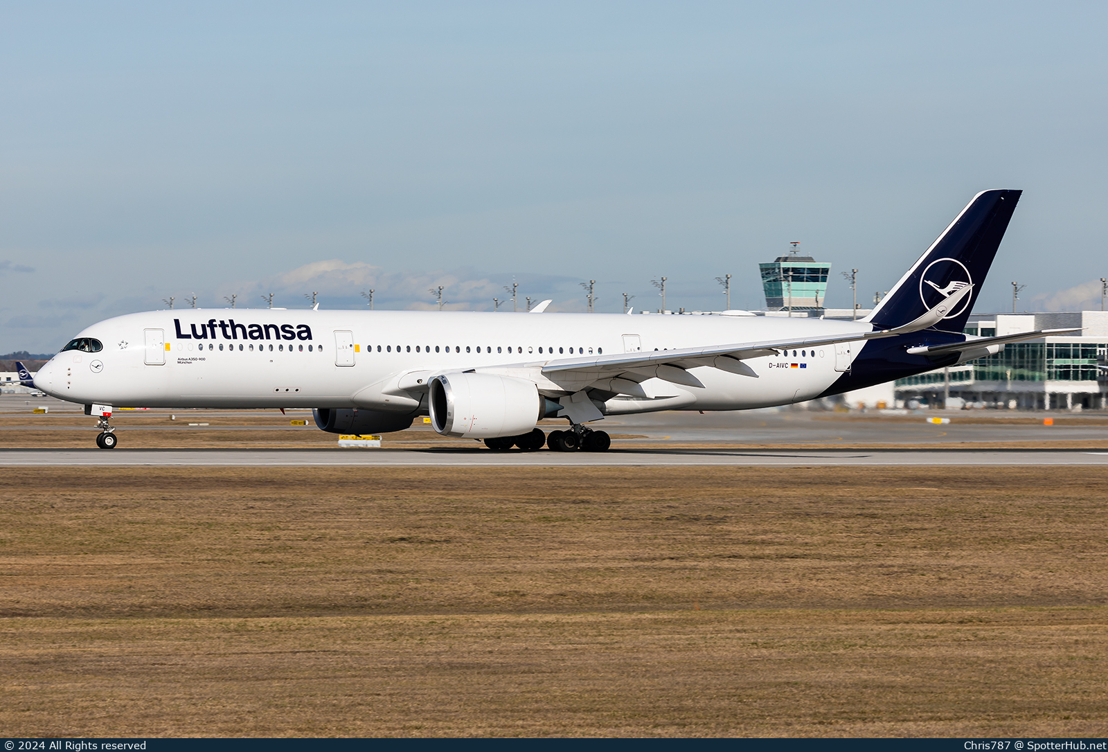 Photo of D-AIVC - Airbus A350-941 operated by Lufthansa