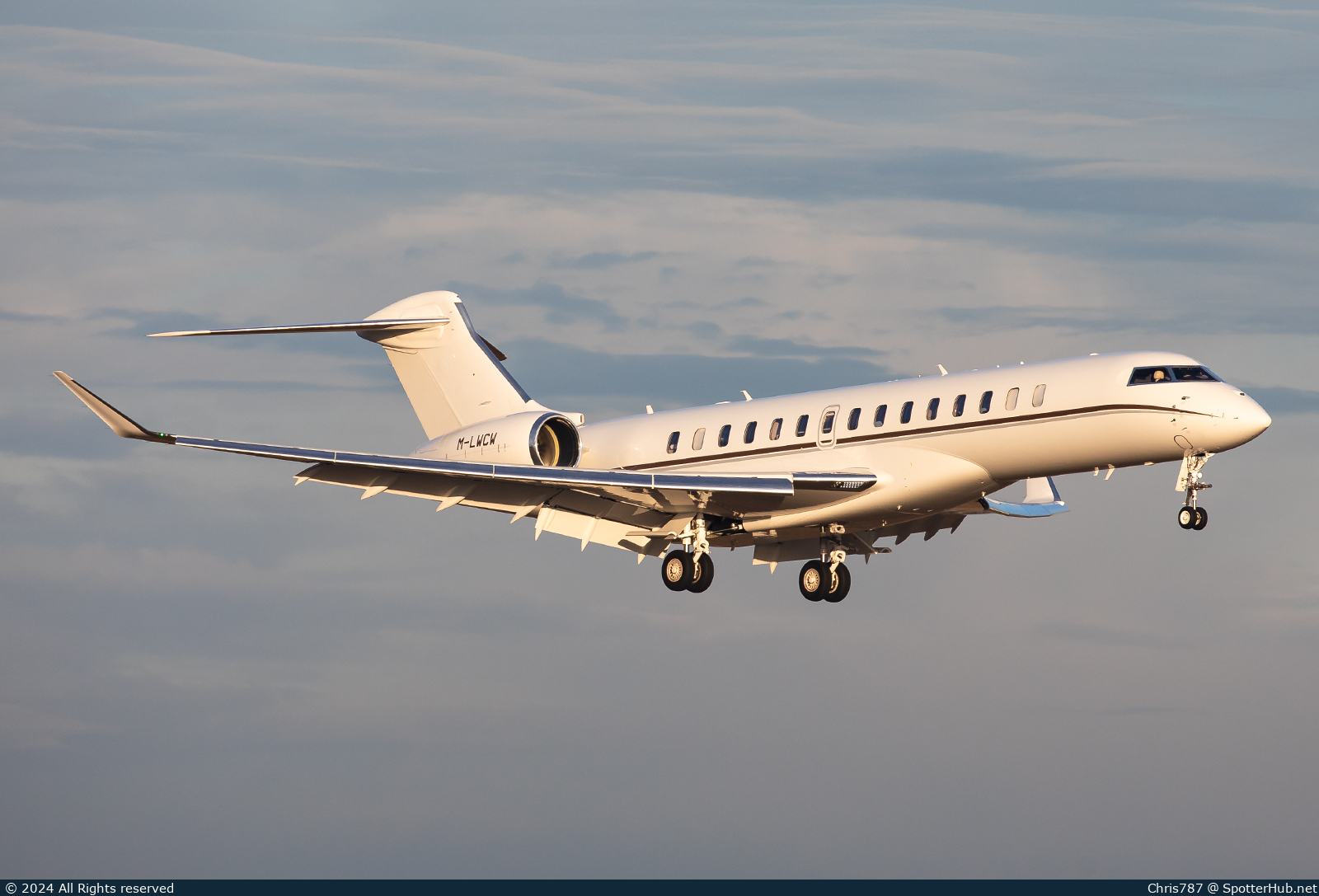 Photo of M-LWCW - Bombardier Global 7500 operated by Eircraft