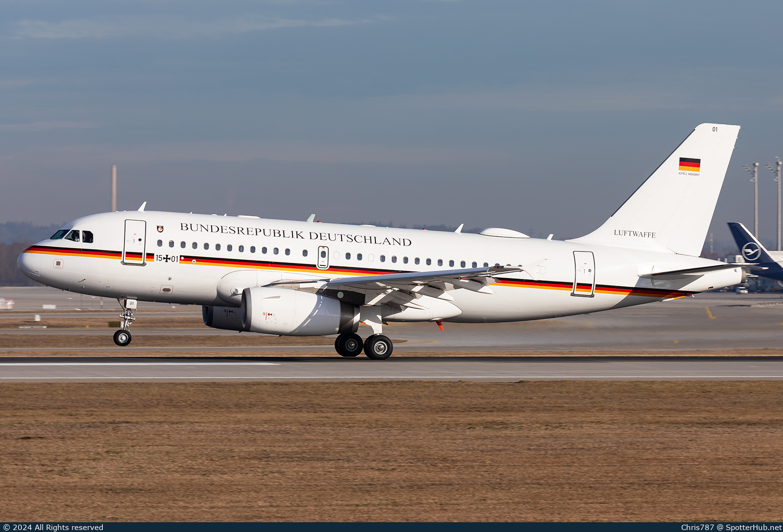 Photo of 15+01 - Airbus A319-133(CJ) operated by German Air Force