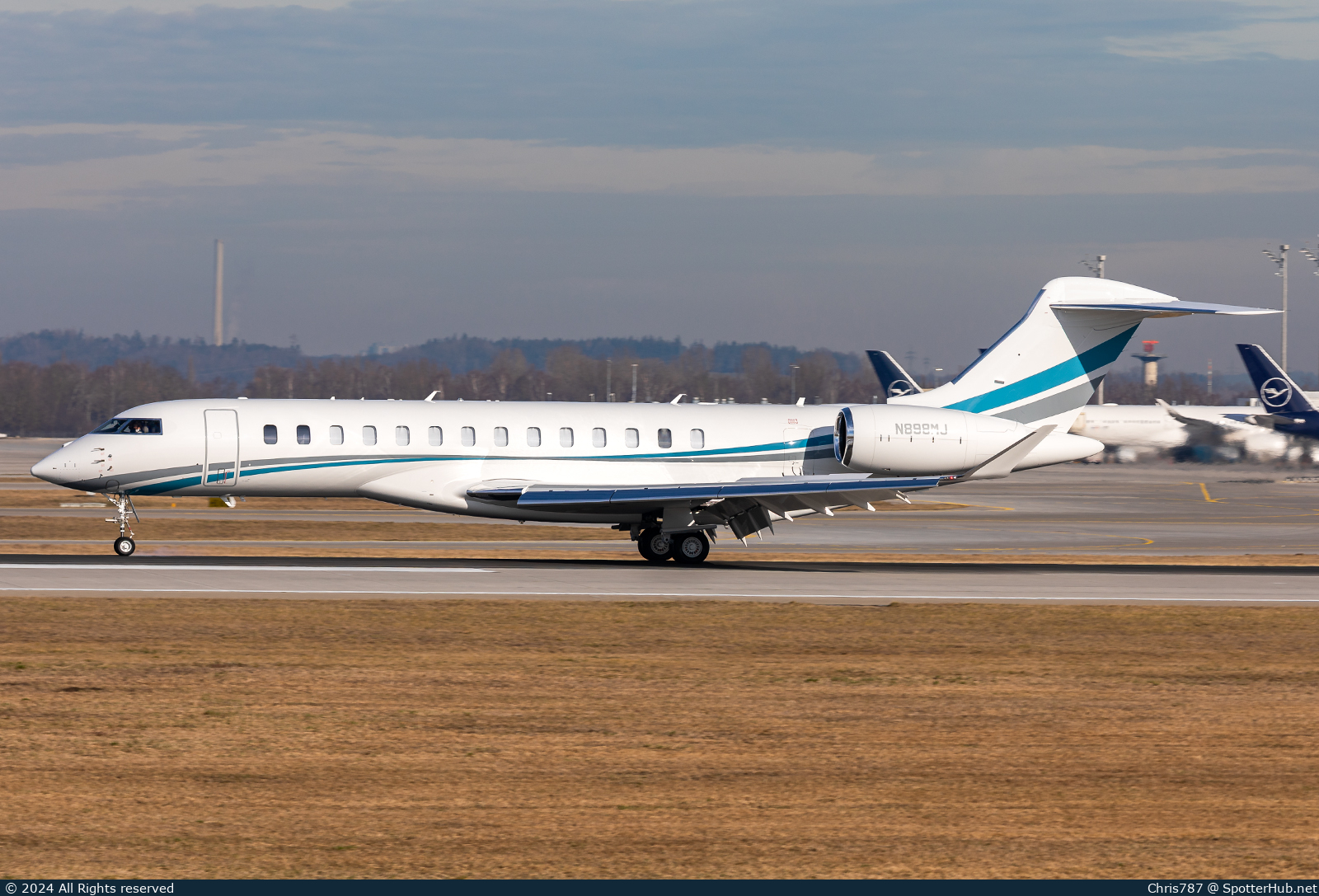 Photo of N898MJ - Bombardier Global 7500 operated by Executive Jet Management