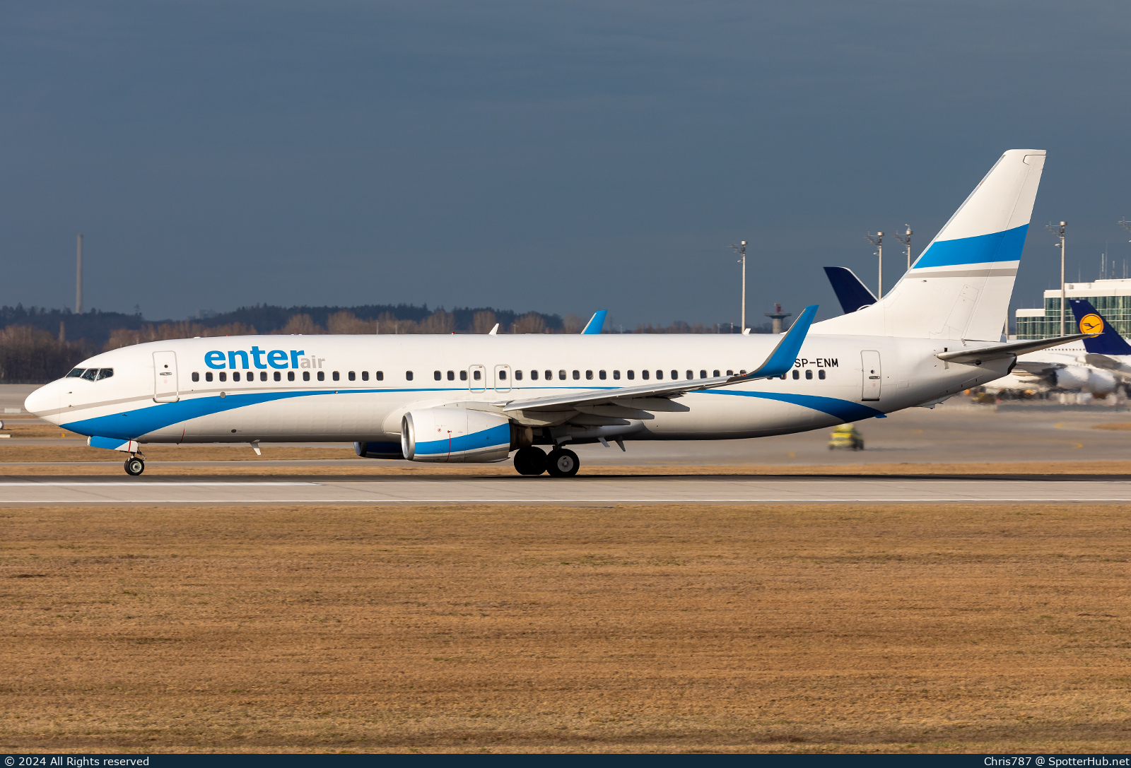 Photo of SP-ENM - Boeing 737-8CX operated by Enter Air