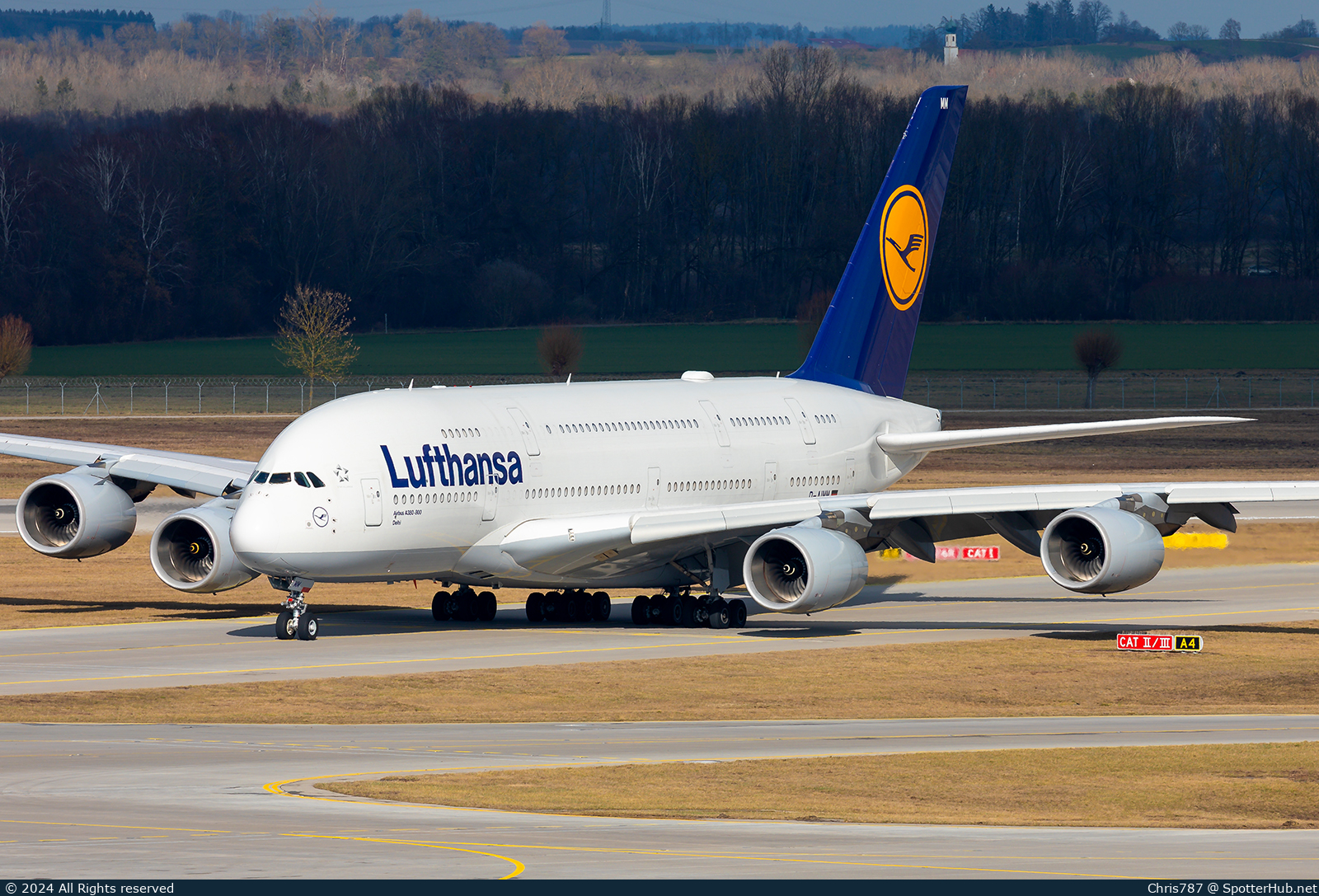 Photo of D-AIMM - Airbus A380-841 operated by Lufthansa