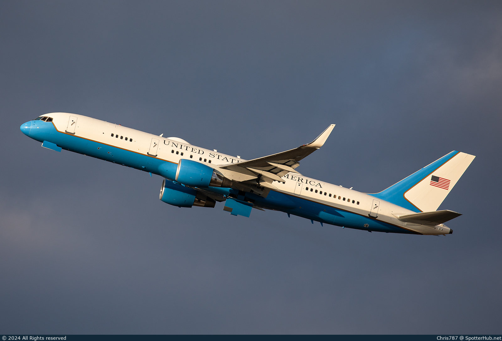 Photo of 99-0003 - Boeing C-32A operated by US Air Force