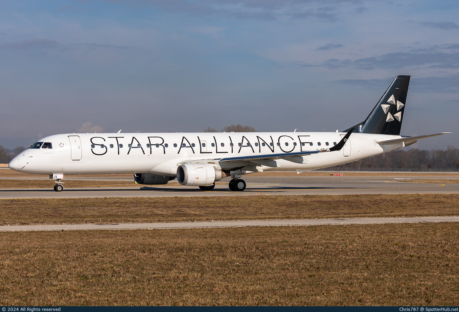 Photo of I-ADJV - Embraer ERJ-195LR operated by Air Dolomiti