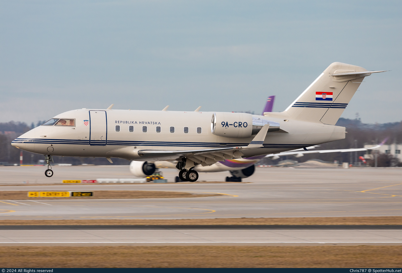 Photo of 9A-CRO - Bombardier Challenger 604 operated by Government of Croatia