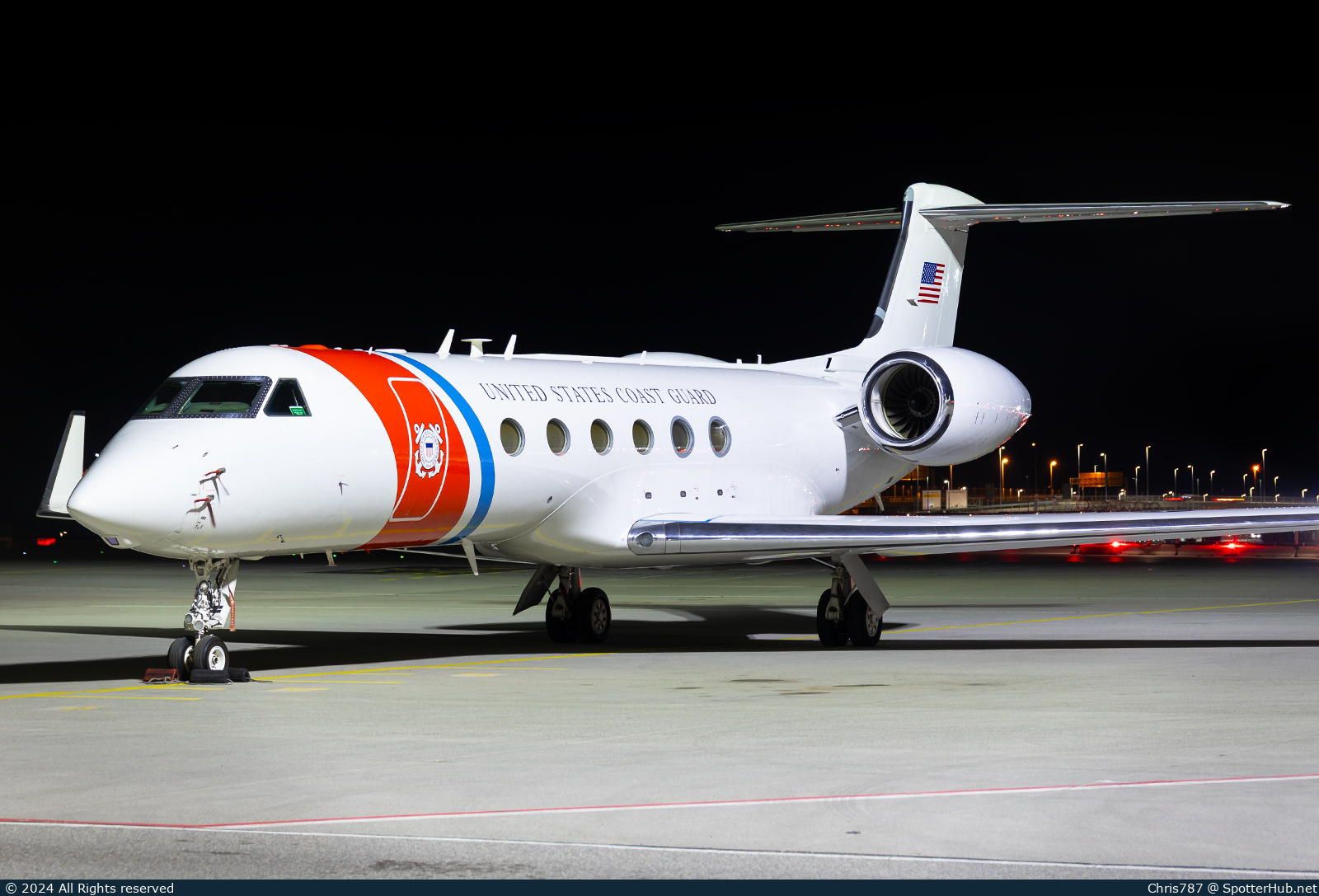 Photo of 01 - Gulfstream C-37A operated by US Coast Guard
