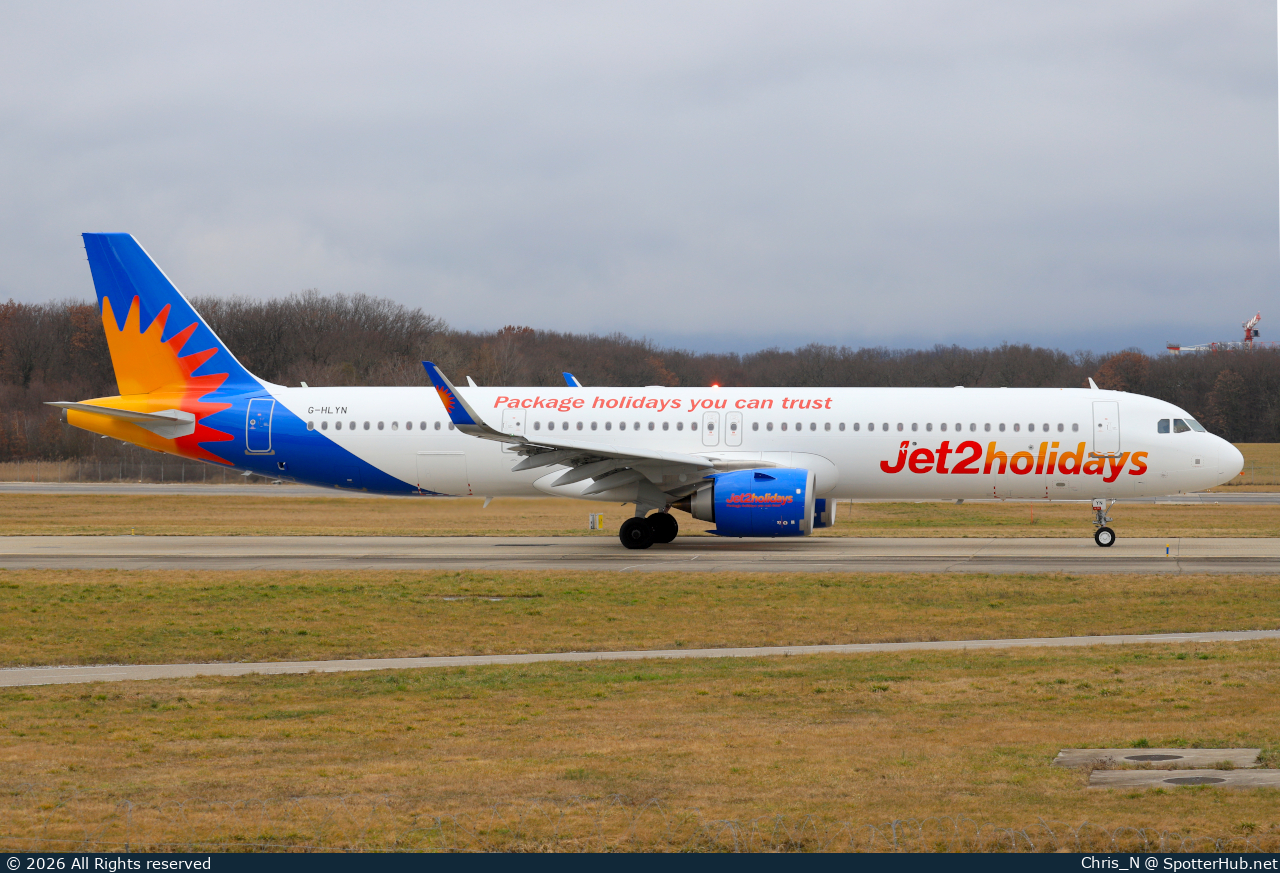Photo of G-HLYN - Airbus A321-251NX operated by Jet2