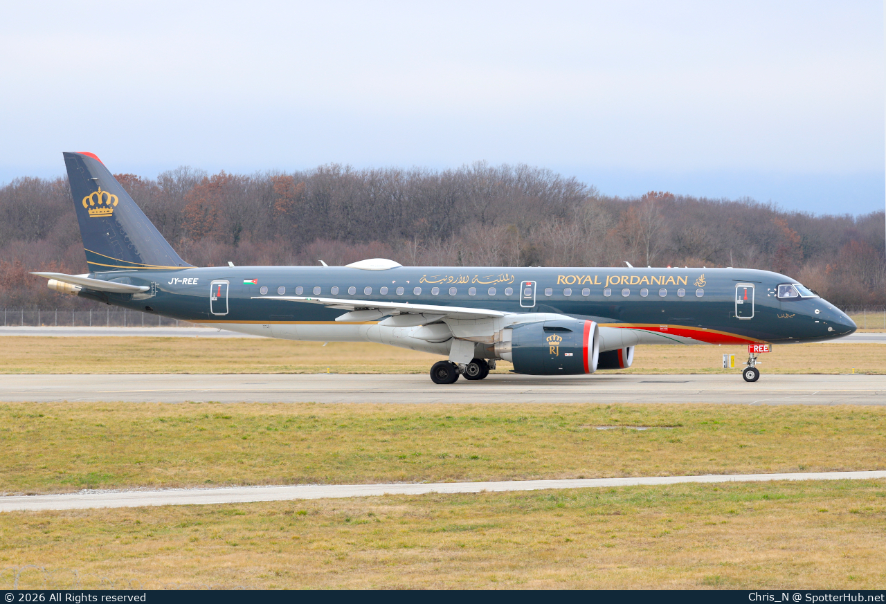 Photo of JY-REE - Embraer ERJ-190-E2 operated by Royal Jordanian Airlines