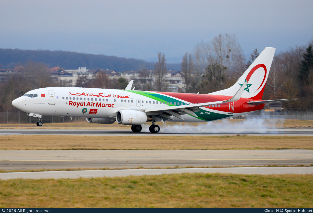 Photo of CN-RGH - Boeing 737-86N operated by Royal Air Maroc