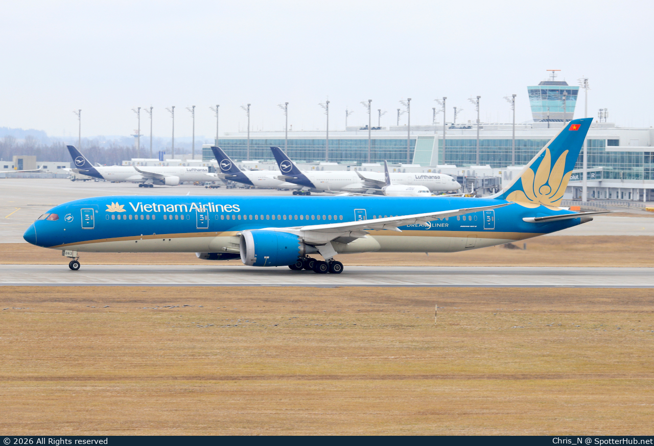Photo of VN-A863 - Boeing 787-9 Dreamliner operated by Vietnam Airlines