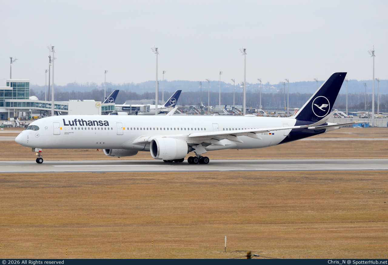 Photo of D-AIVC - Airbus A350-941 operated by Lufthansa