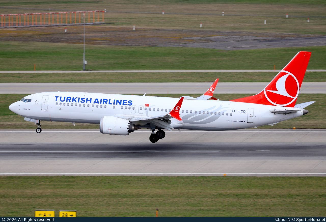 Photo of TC-LCD - Boeing 737 MAX 8 operated by Turkish Airlines
