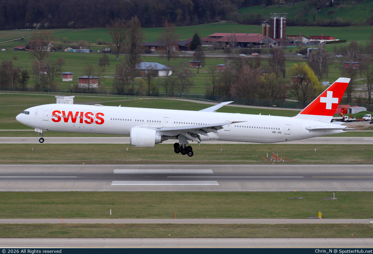 Photo of HB-JNL - Boeing 777-3DE(ER) operated by Swiss International Air Lines