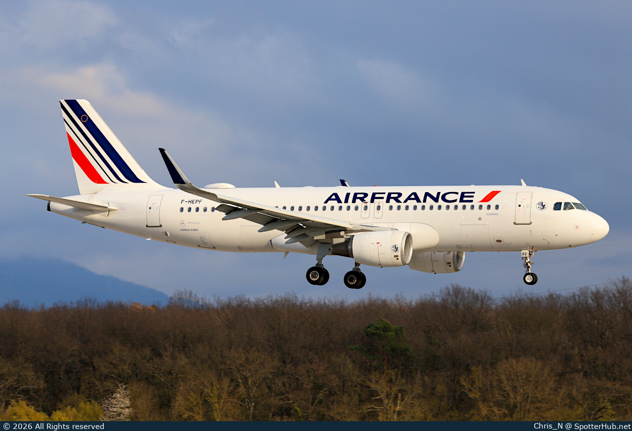 Photo of F-HEPF - Airbus A320-214 operated by Air France