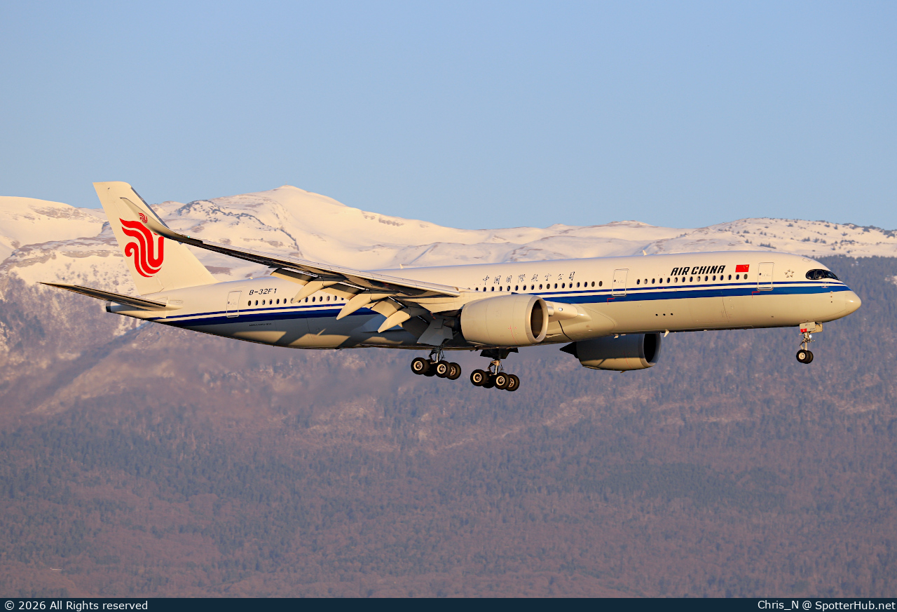 Photo of B-32F1 - Airbus A350-941 operated by Air China