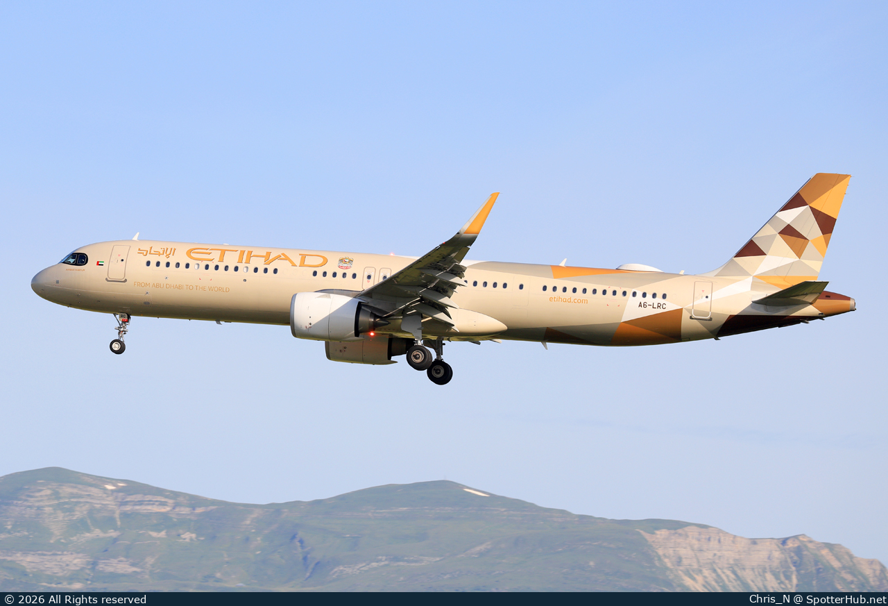 Photo of A6-LRC - Airbus A321-251NX operated by Etihad Airways