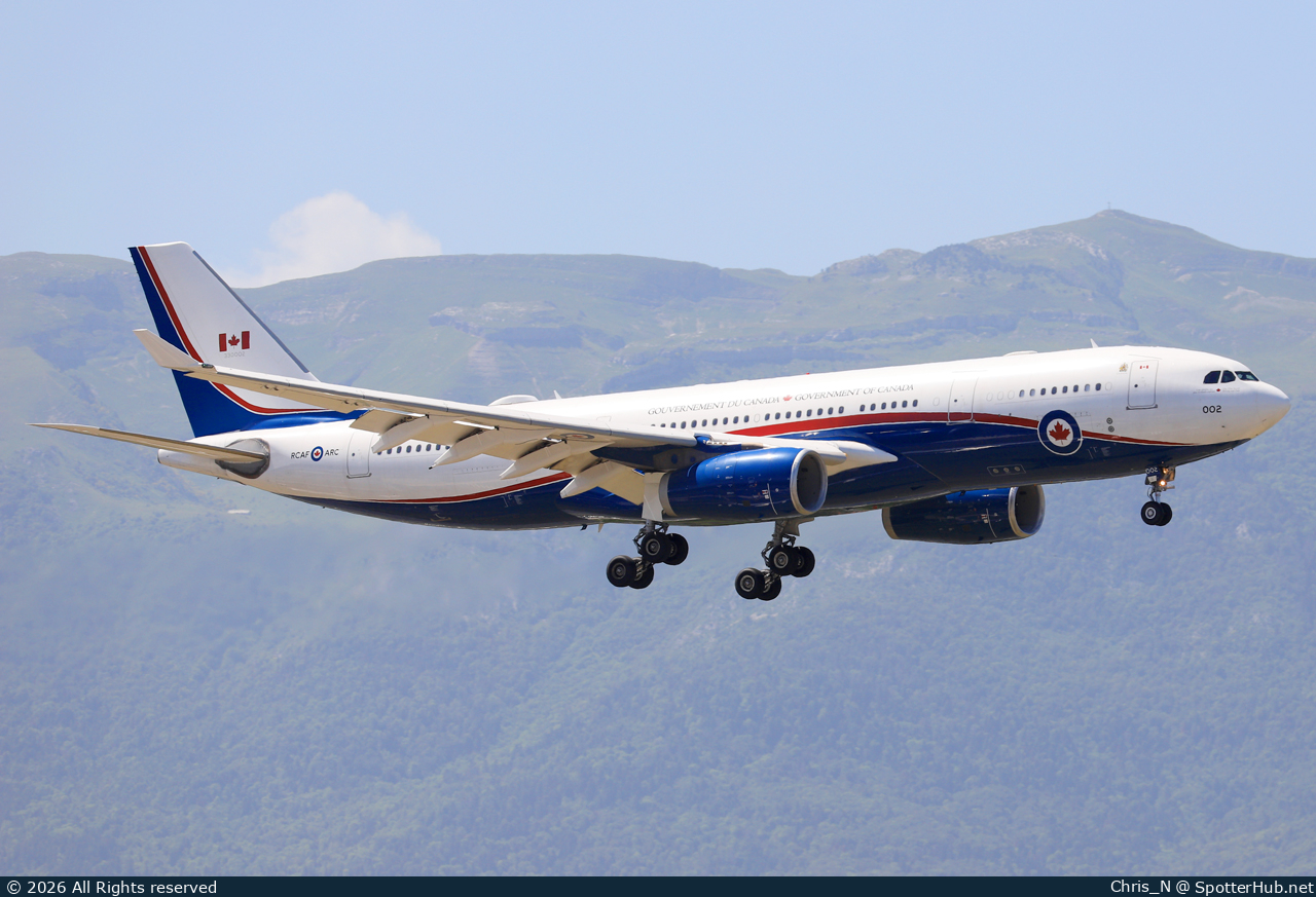 Photo of 330002 - Airbus CC-330 Husky operated by Royal Canadian Air Force