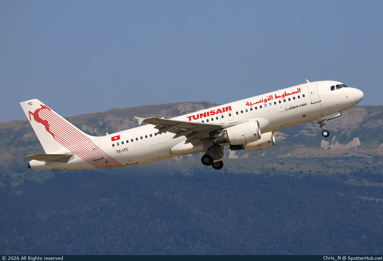 Photo of TS-ITC - Airbus A320-214 operated by Tunisair