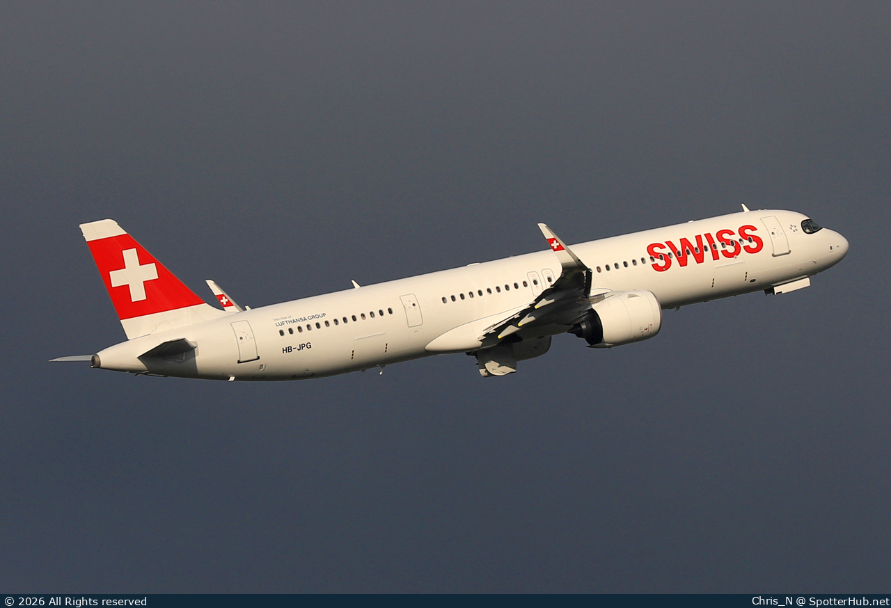 Photo of HB-JPG - Airbus A321-271NX operated by Swiss International Air Lines
