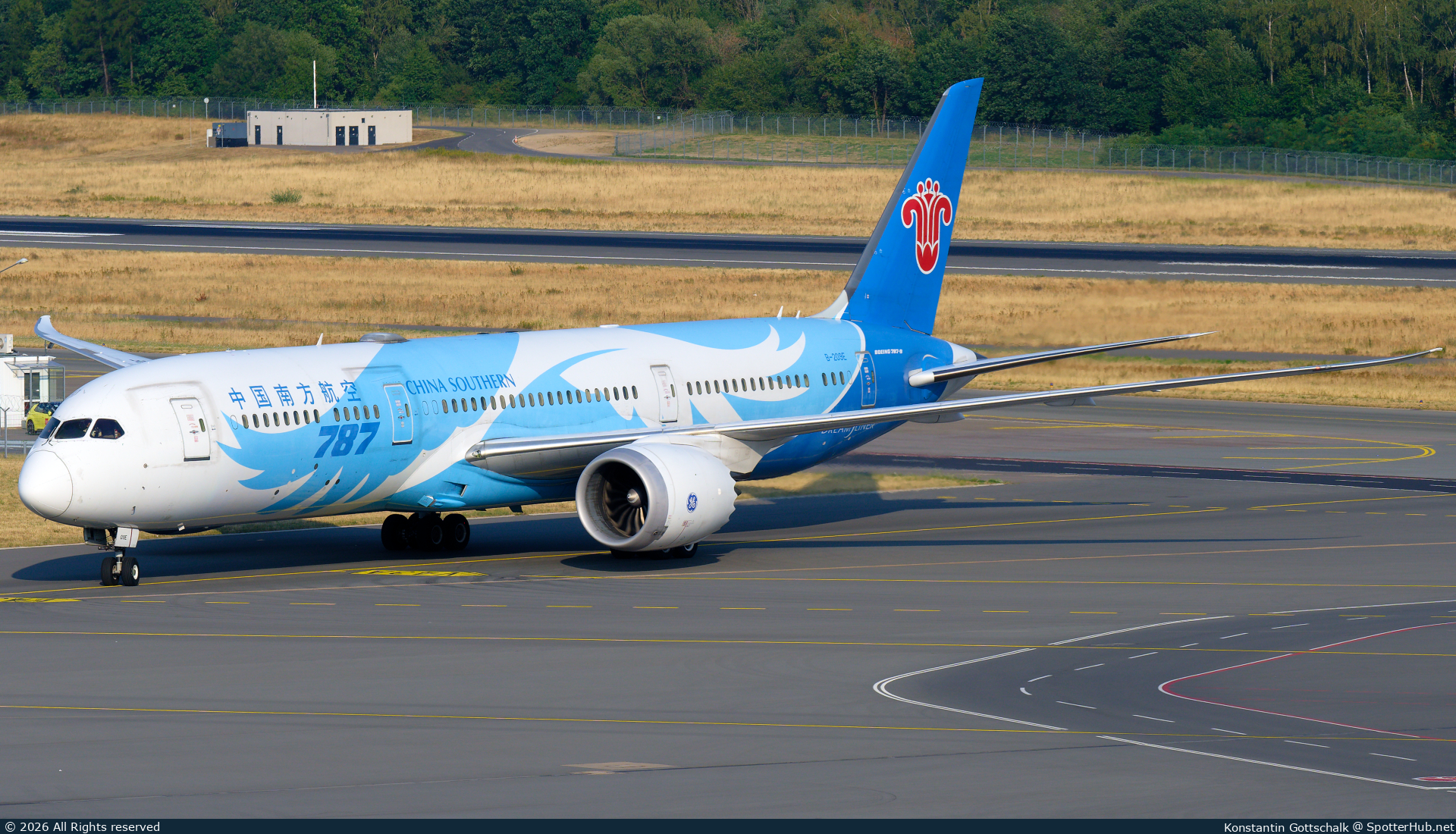 Photo of B-209E - Boeing 787-9 Dreamliner operated by China Southern Airlines