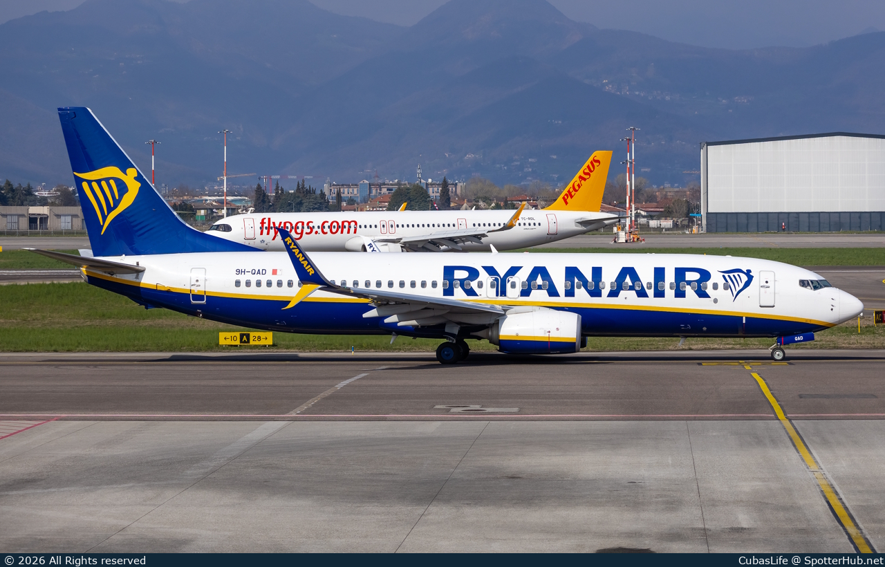 Photo of 9H-QAD - Boeing 737-8AS operated by Ryanair (opb Malta Air)