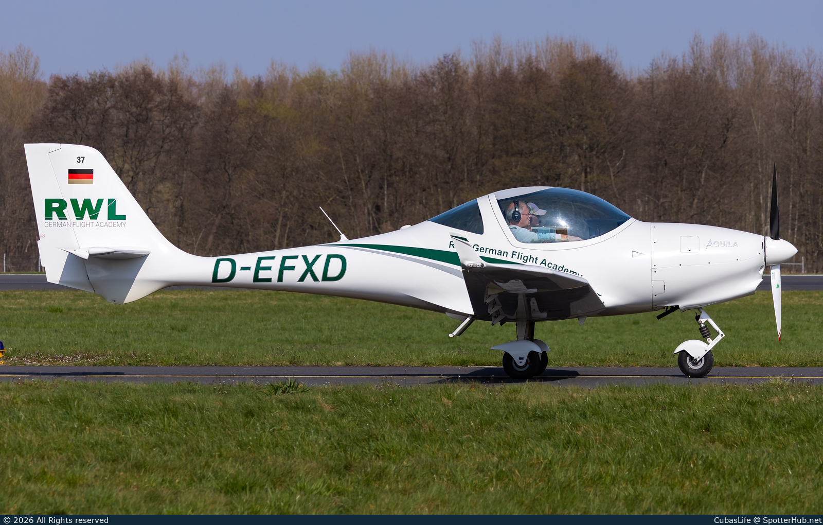 Photo of D-EFXD - Aquila A210 operated by RWL German Flight Academy