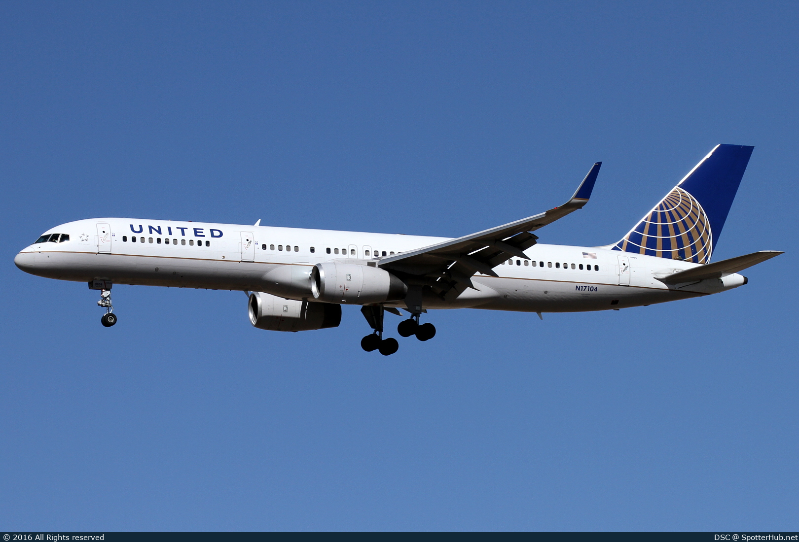 Photo of N17104 - Boeing 757-224 operated by United Airlines