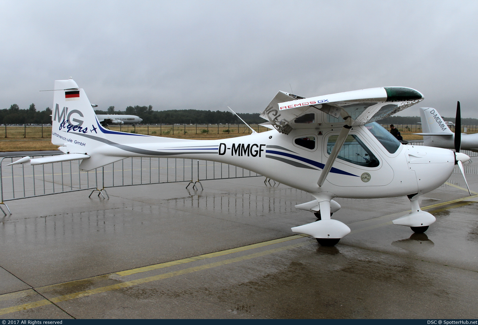 Photo of D-MMGF - Remos GX operated by MG flyers