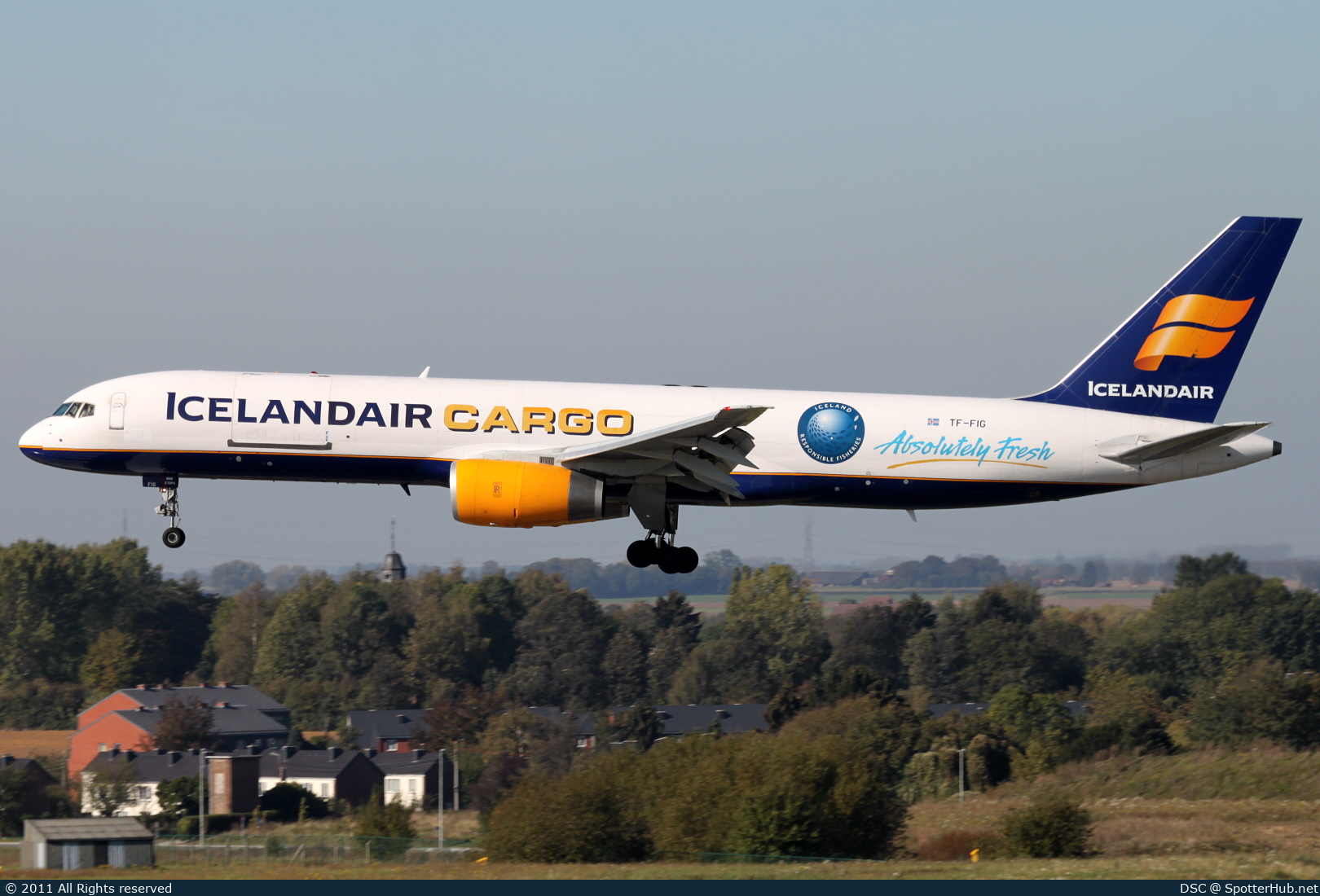 Photo of TF-FIG - Boeing 757-23A(PF) operated by Icelandair Cargo
