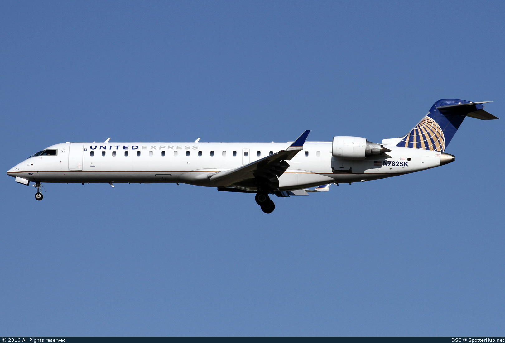 Photo of N782SK - Bombardier CRJ-701ER operated by United Express (opb SkyWest Airlines)