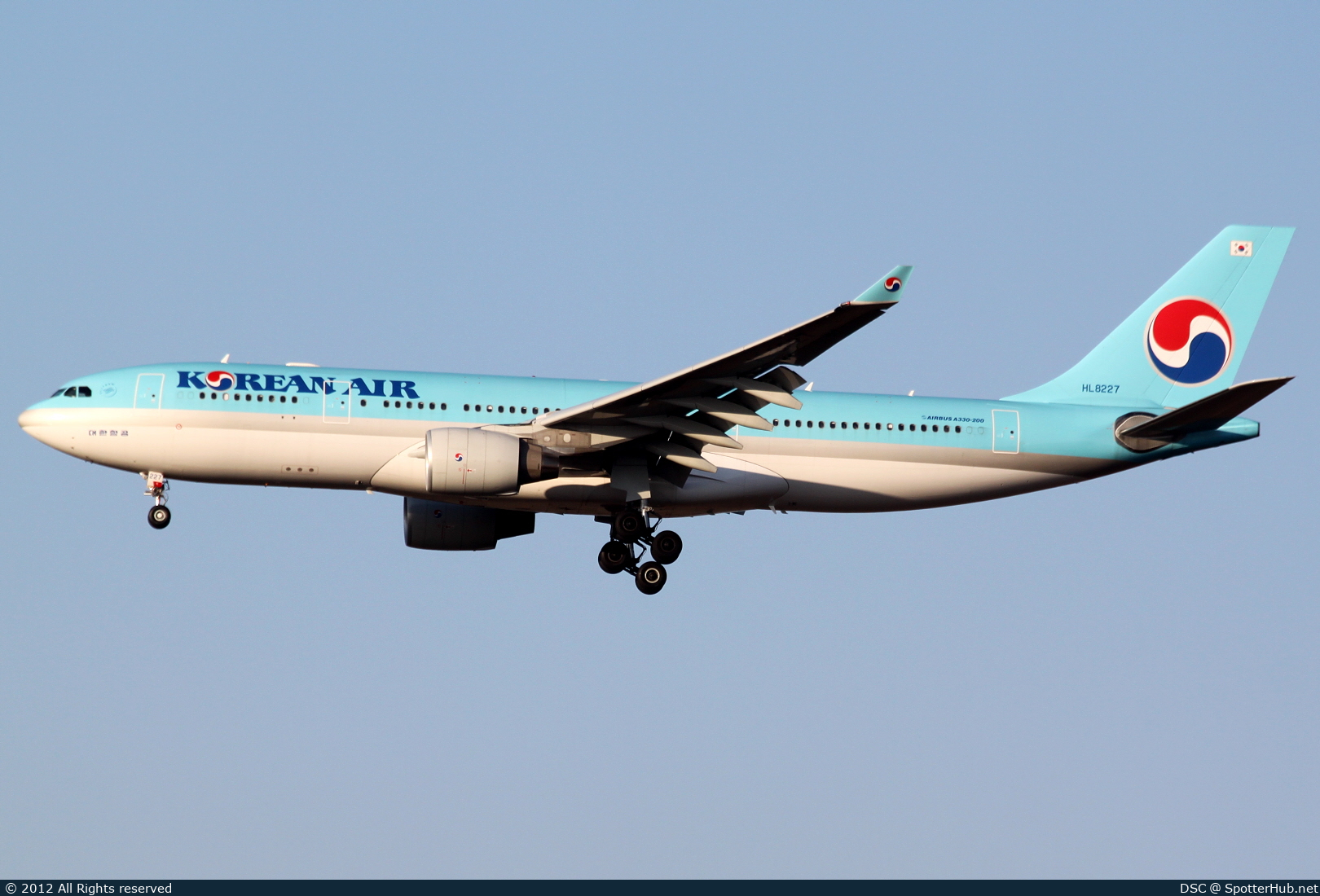 Photo of HL8227 - Airbus A330-223 operated by Korean Air
