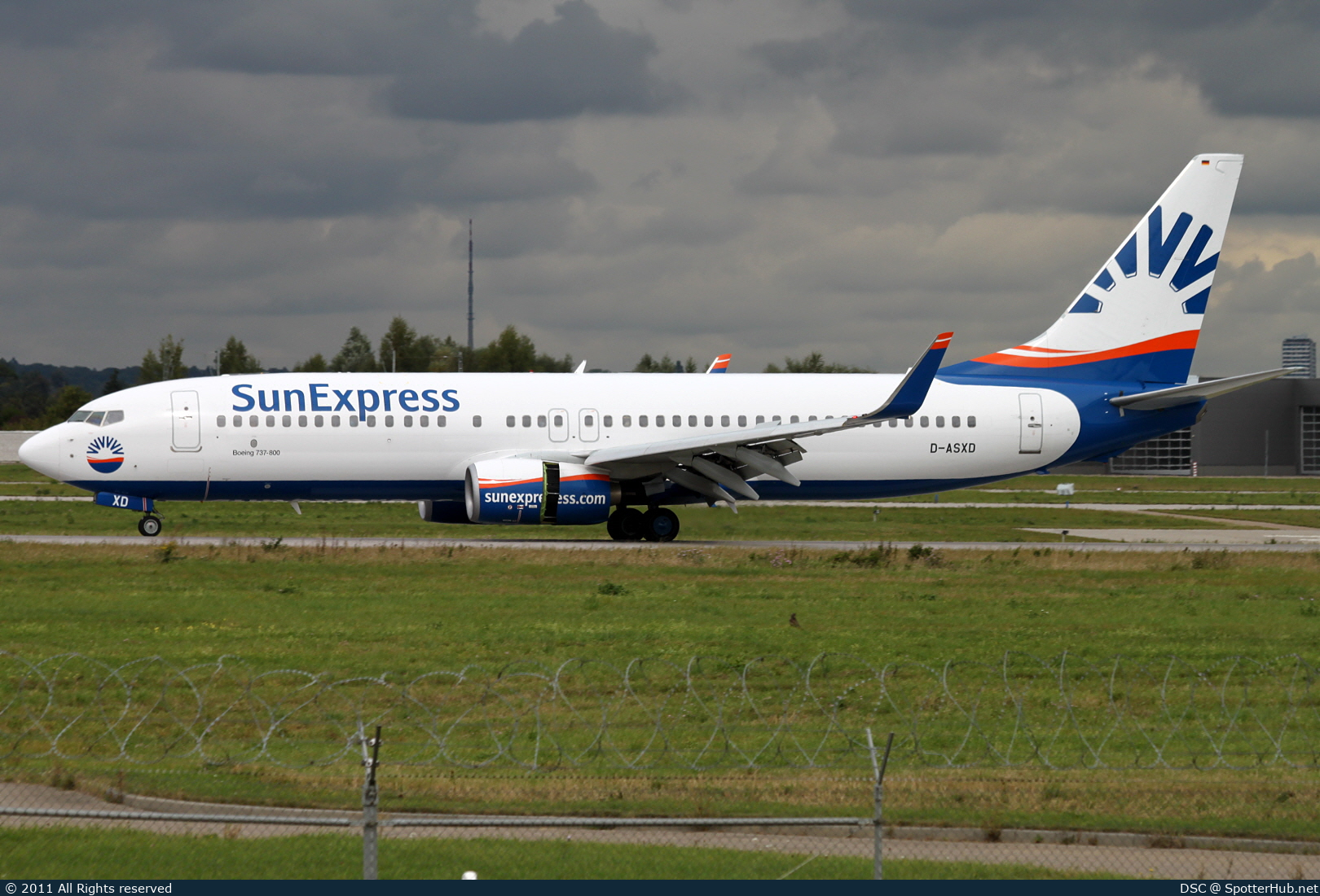 Photo of D-ASXD - Boeing 737-8AS operated by SunExpress Germany