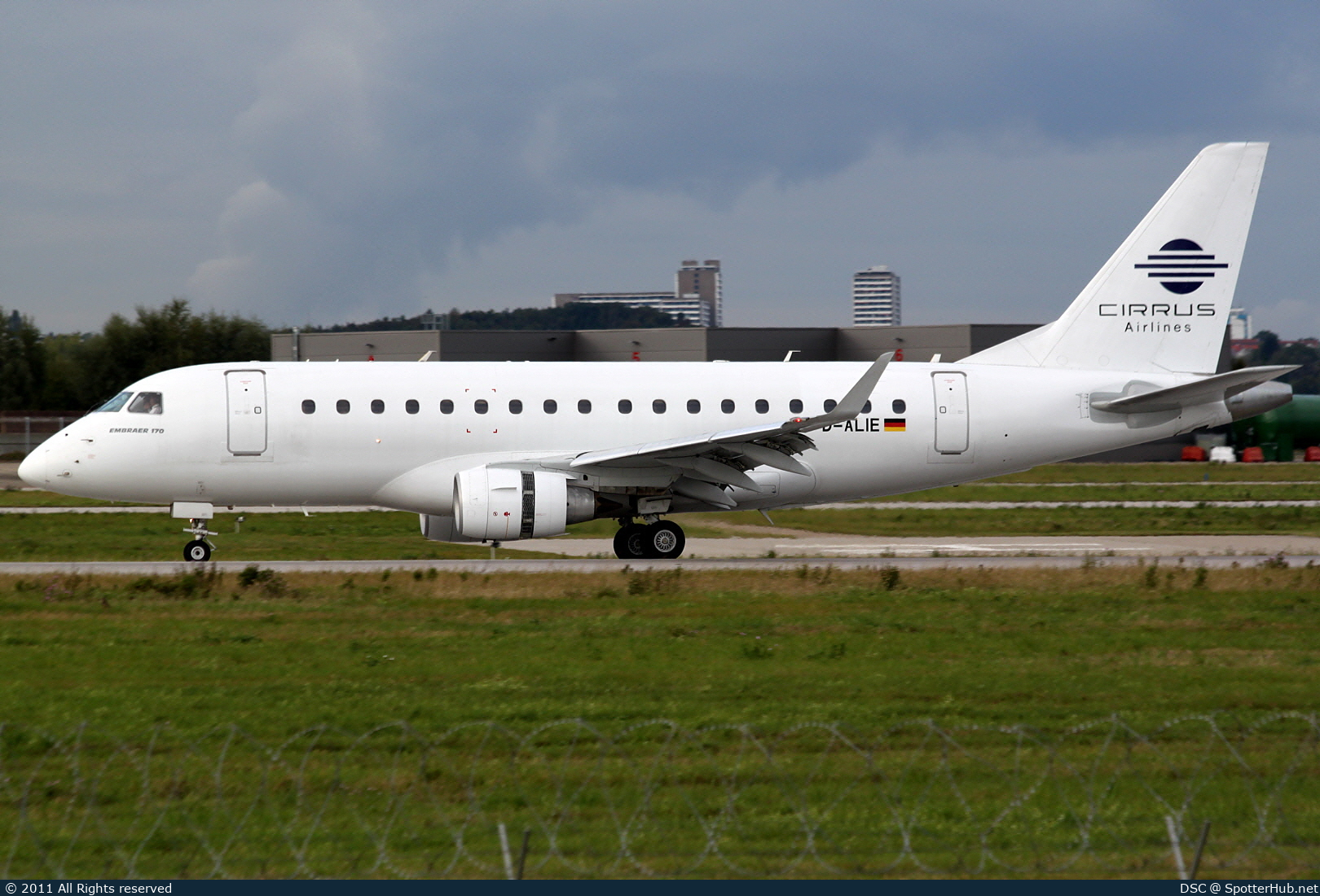Photo of D-ALIE - Embraer ERJ-170LR operated by Cirrus Airlines
