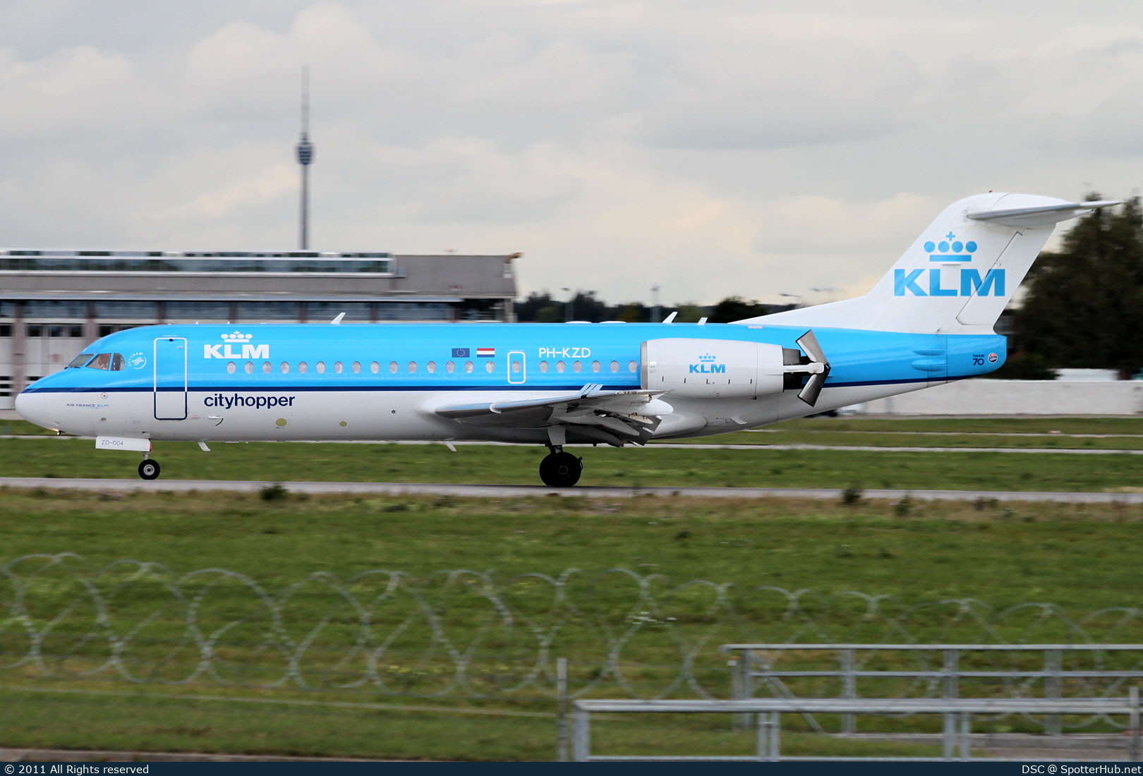 Photo of PH-KZD - Fokker 70 operated by KLM Cityhopper