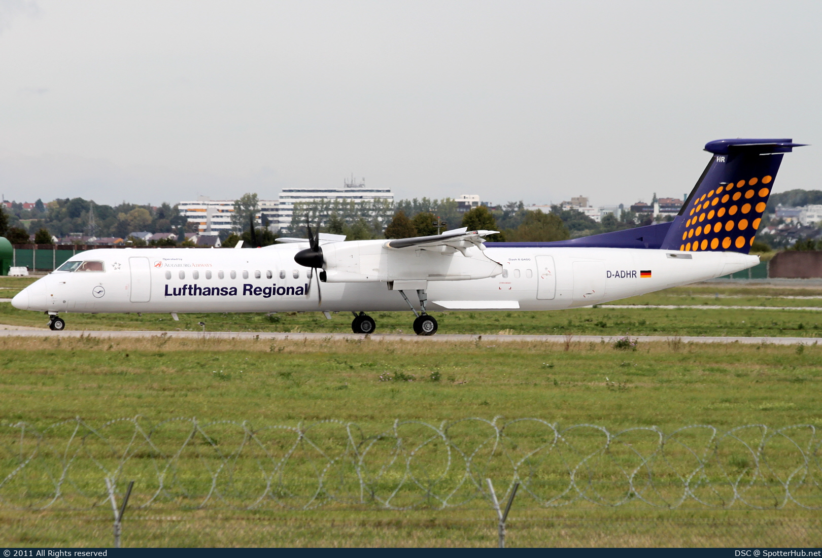 Photo of D-ADHR - Bombardier DHC-8-402 Dash 8 Q400 operated by Lufthansa Regional (opb Augsburg Airways)