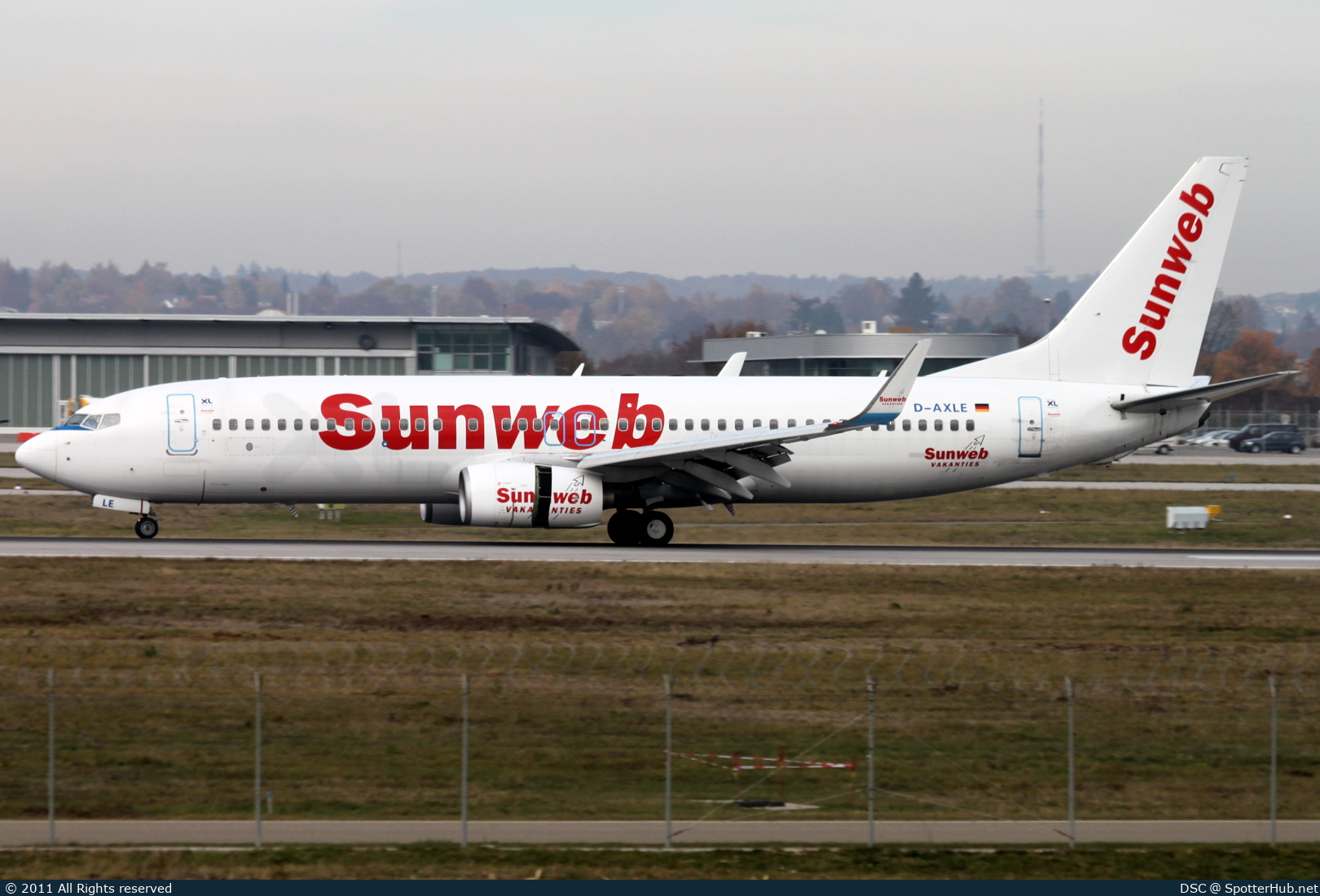 Photo of D-AXLE - Boeing 737-8Q8 operated by XL Airways Germany