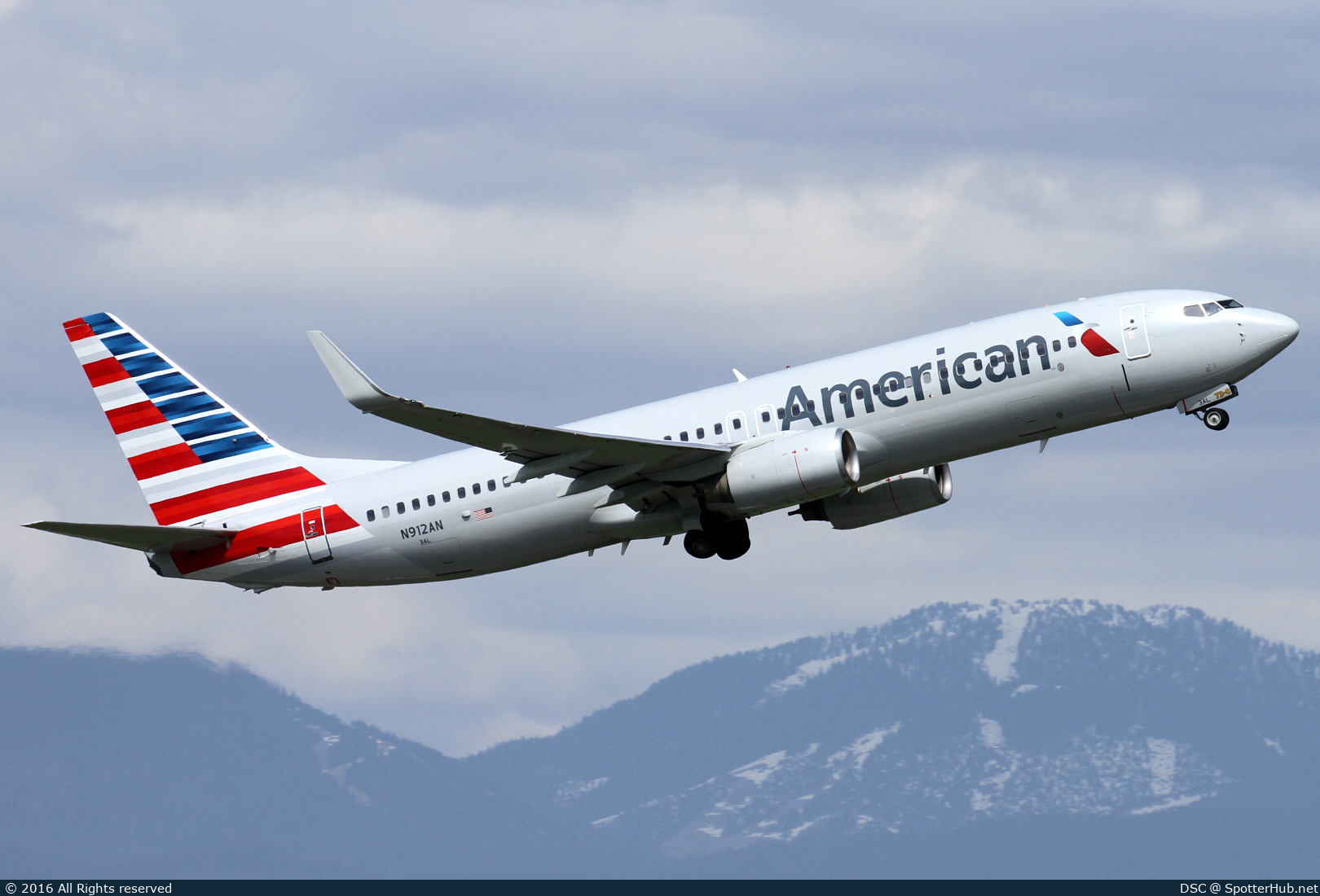 Photo of N912AN - Boeing 737-823 operated by American Airlines