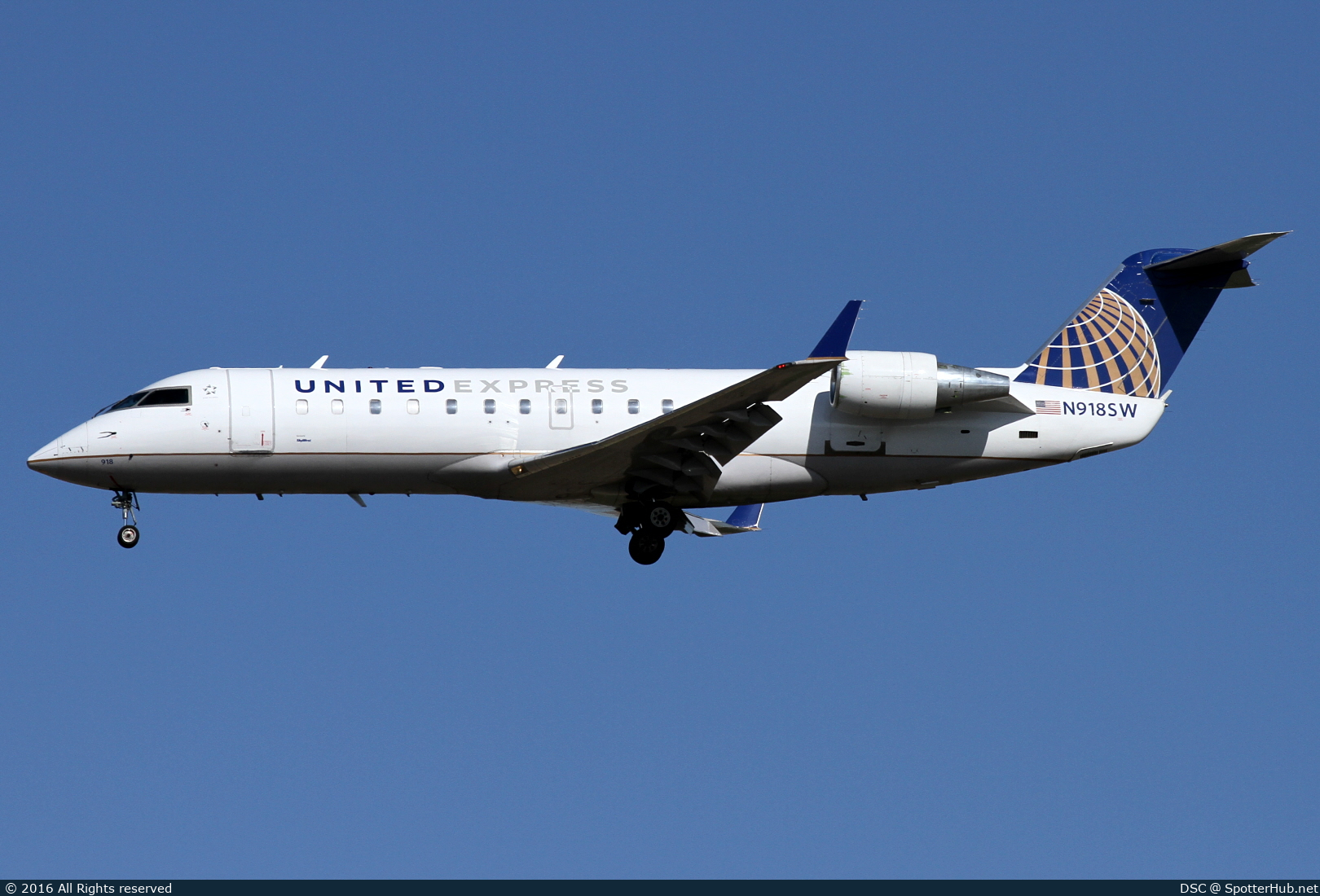 Photo of N918SW - Bombardier CRJ-200LR operated by United Express (opb SkyWest Airlines)