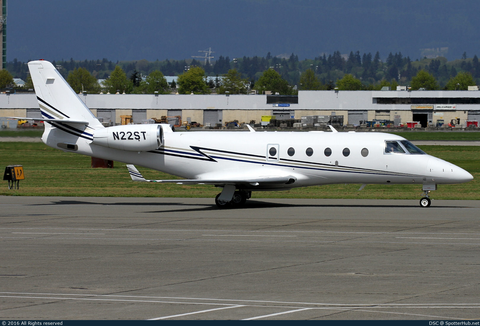 Photo of N22ST - Gulfstream G150 operated by Private