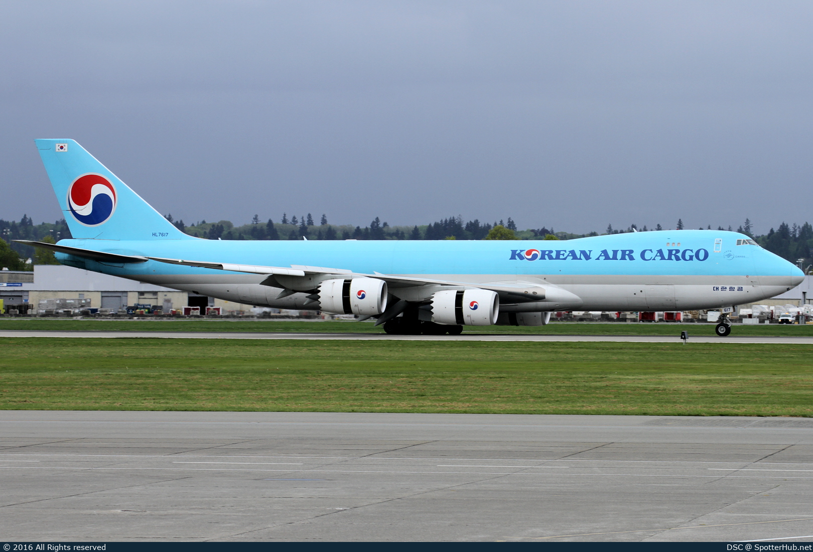 Photo of HL7617 - Boeing 747-8B5F operated by Korean Air Cargo