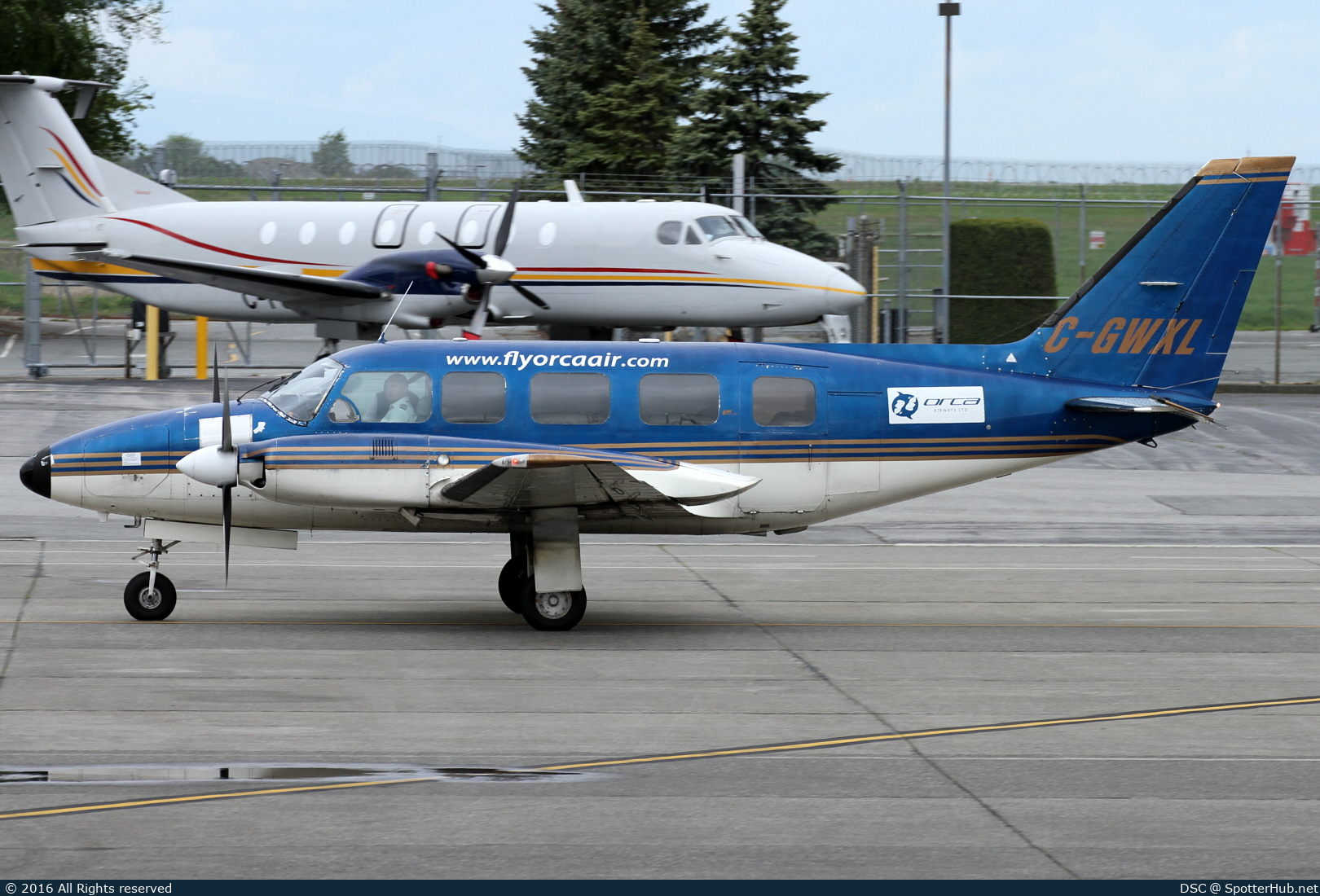 Photo of C-GWXL - Piper PA-31-350 Chieftain operated by Orca Airways