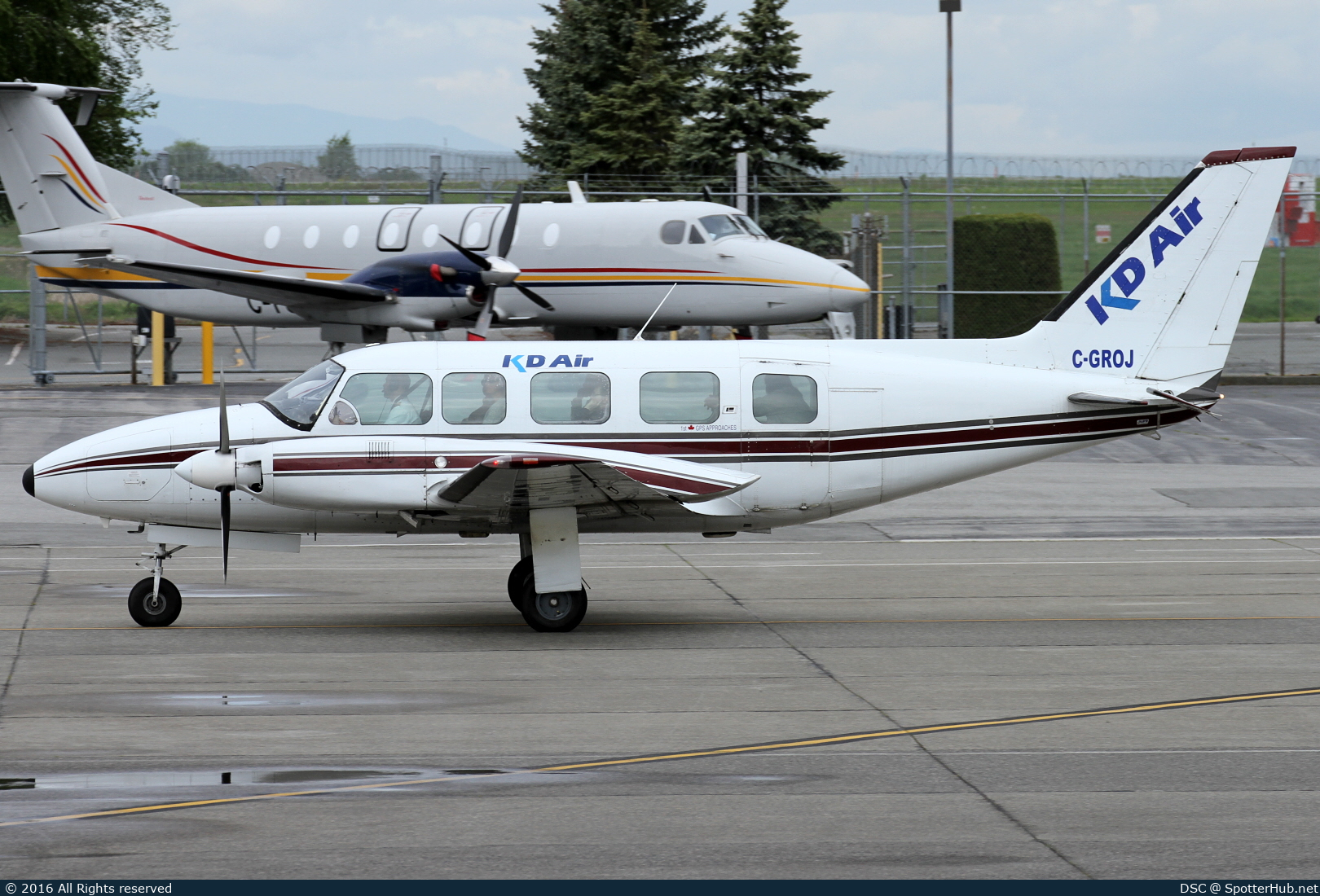 Photo of C-GROJ - Piper PA-31-350 Navajo Chieftain operated by KD Air
