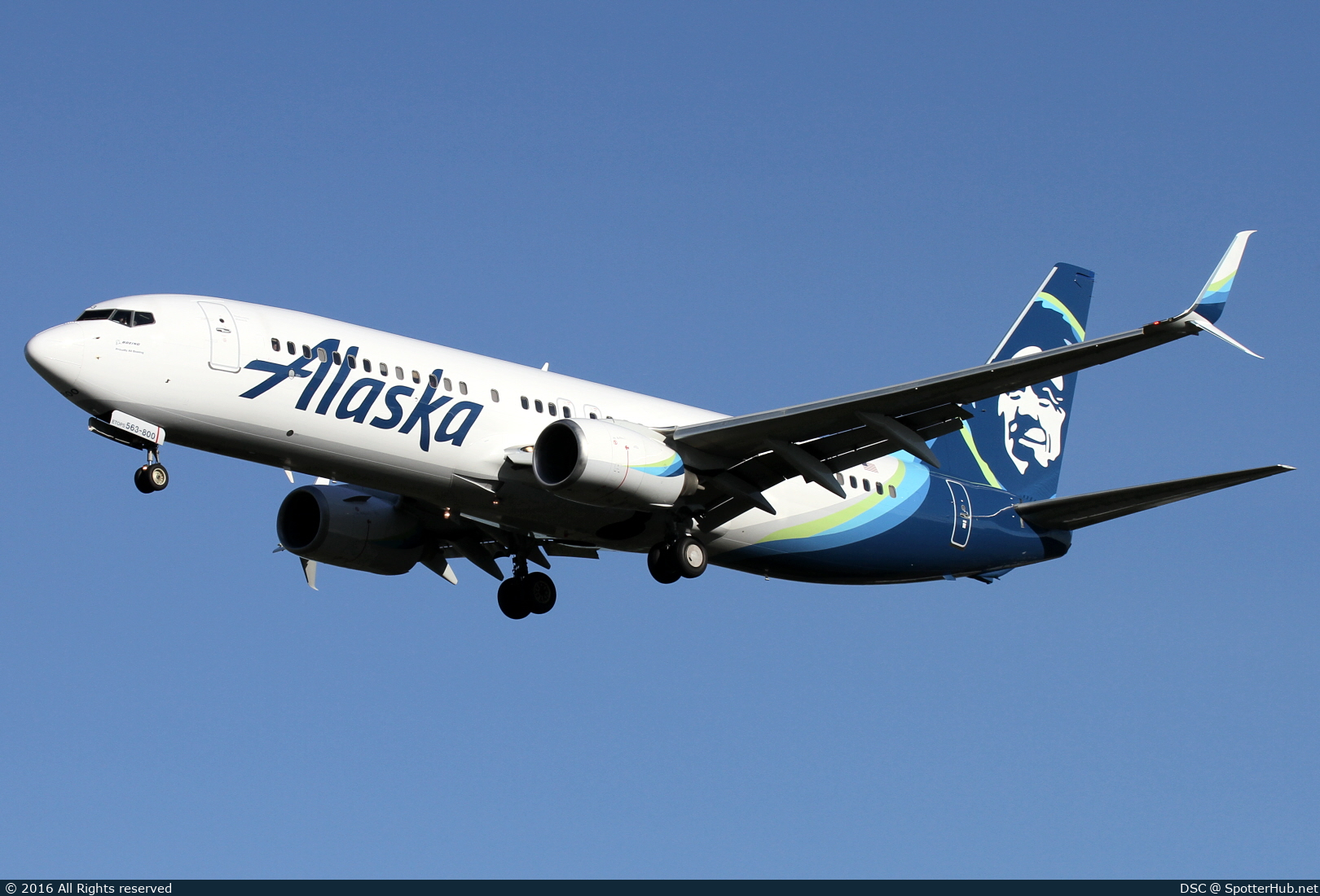 Photo of N563AS - Boeing 737-890 operated by Alaska Airlines