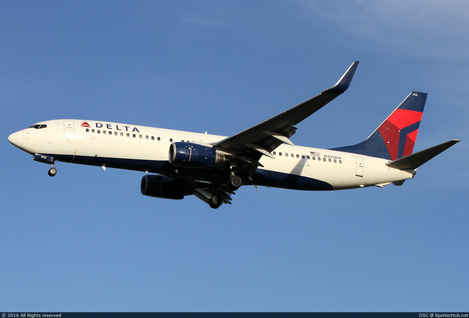 Photo of N392DA - Boeing 737-832 operated by Delta Air Lines