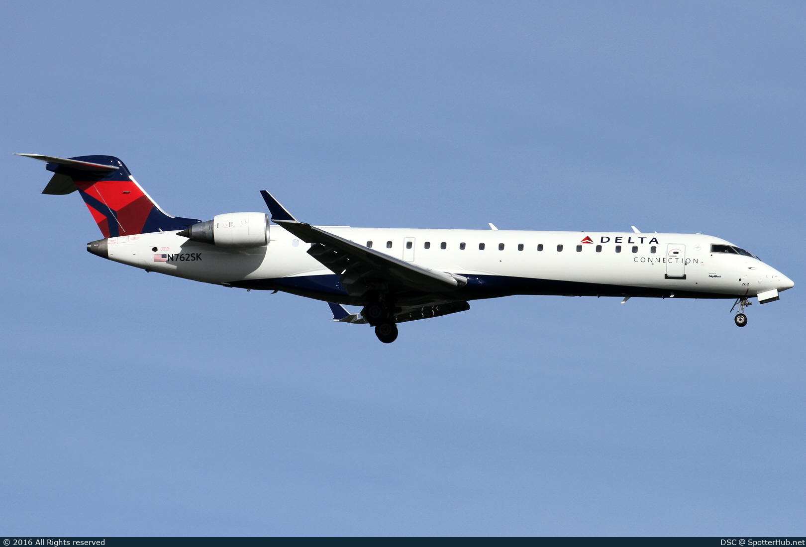 Photo of N762SK - Bombardier CRJ-701ER operated by Delta Connection (opb SkyWest Airlines)