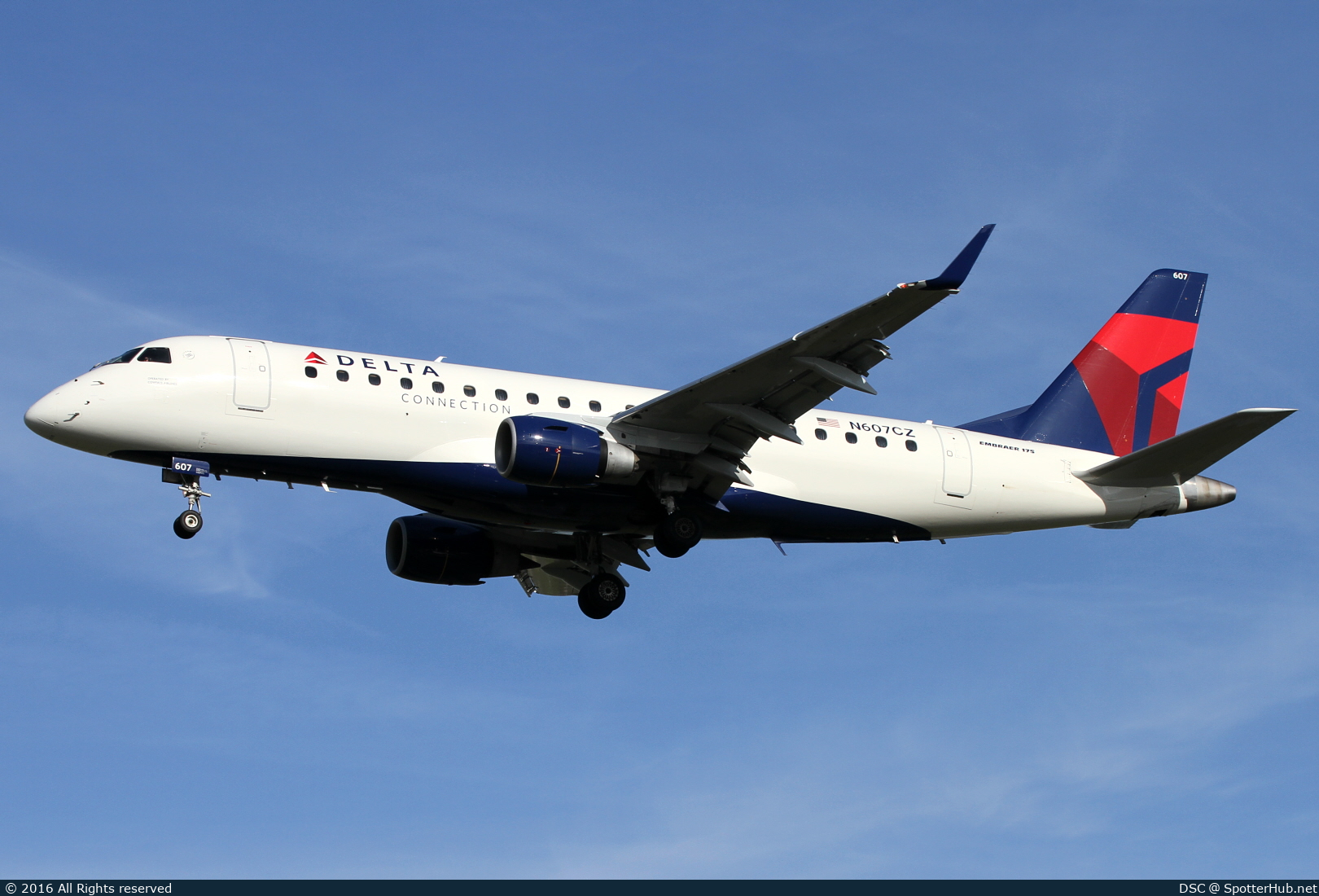 Photo of N607CZ - Embraer ERJ-175LR operated by Delta Connection (opb Compass Airlines)