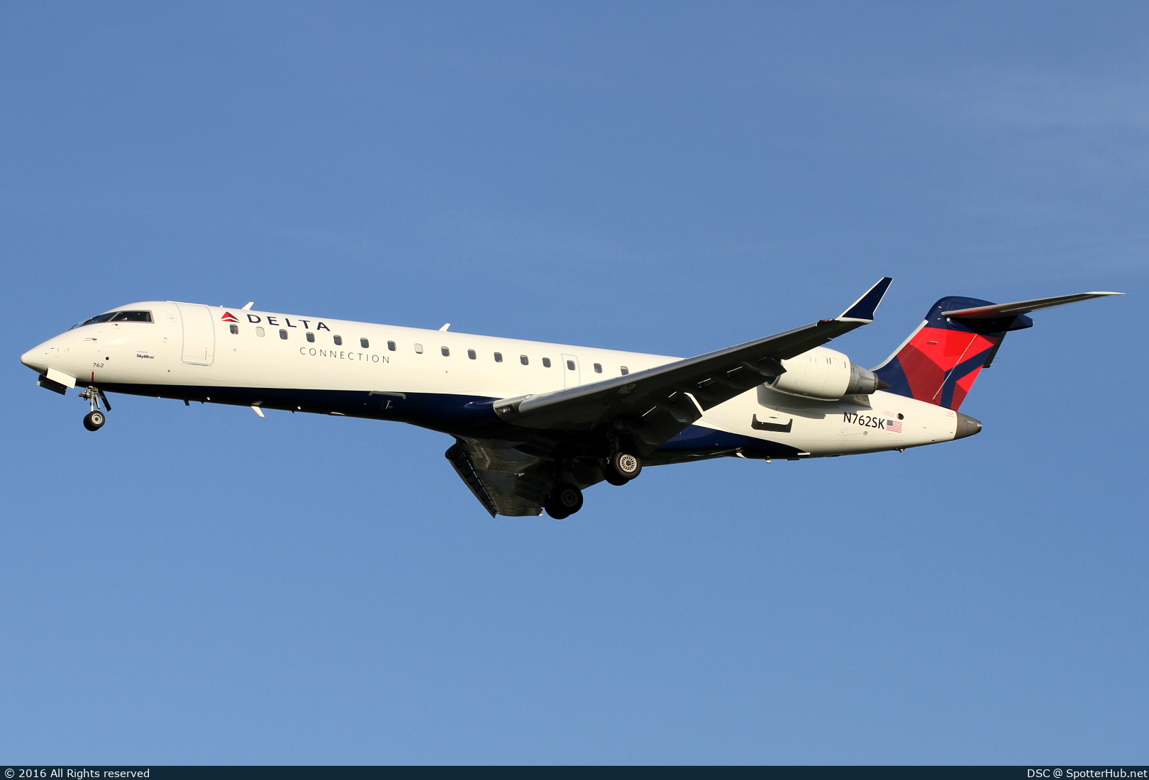 Photo of N762SK - Bombardier CRJ-701ER operated by Delta Connection (opb SkyWest Airlines)