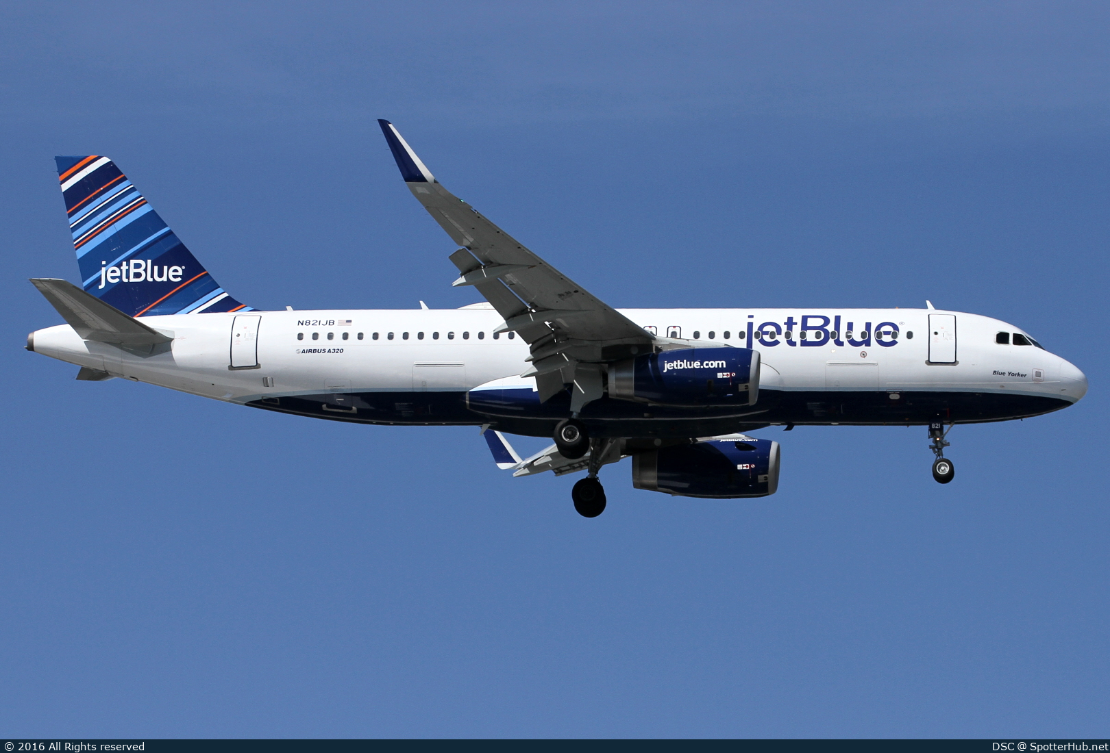 Photo of N821JB - Airbus A320-232 operated by jetBlue Airways