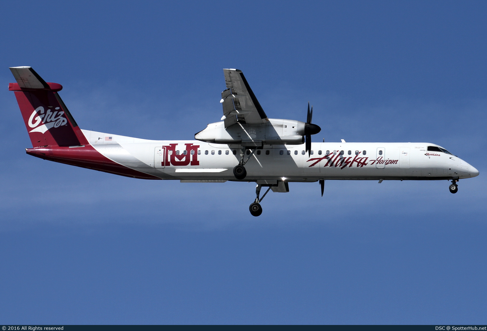 Photo of N402QX - Bombardier DHC-8-402 Dash 8 Q400 operated by Alaska Airlines (opb Horizon Air)